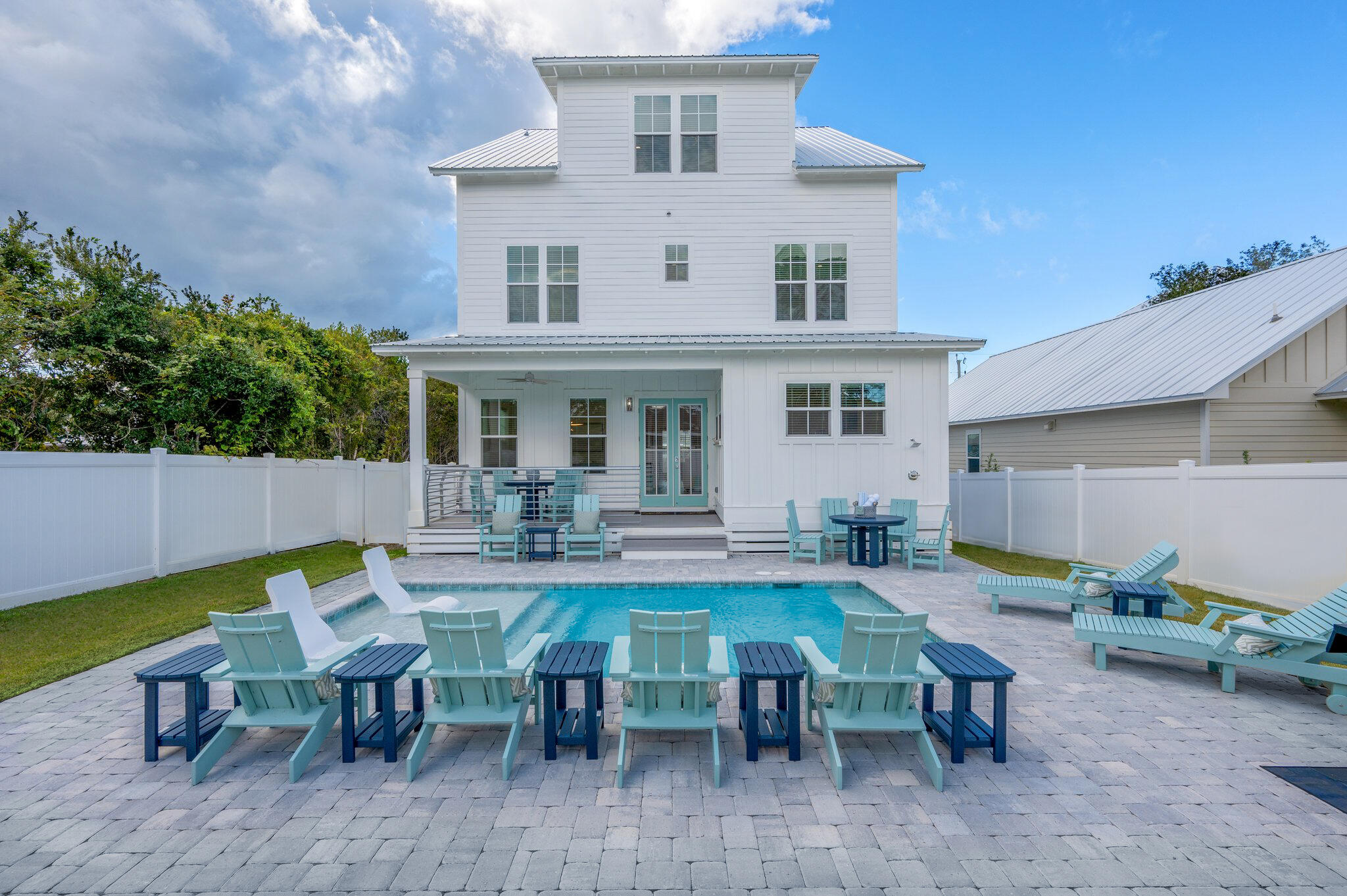 EASTERN LAKE S/D - Residential