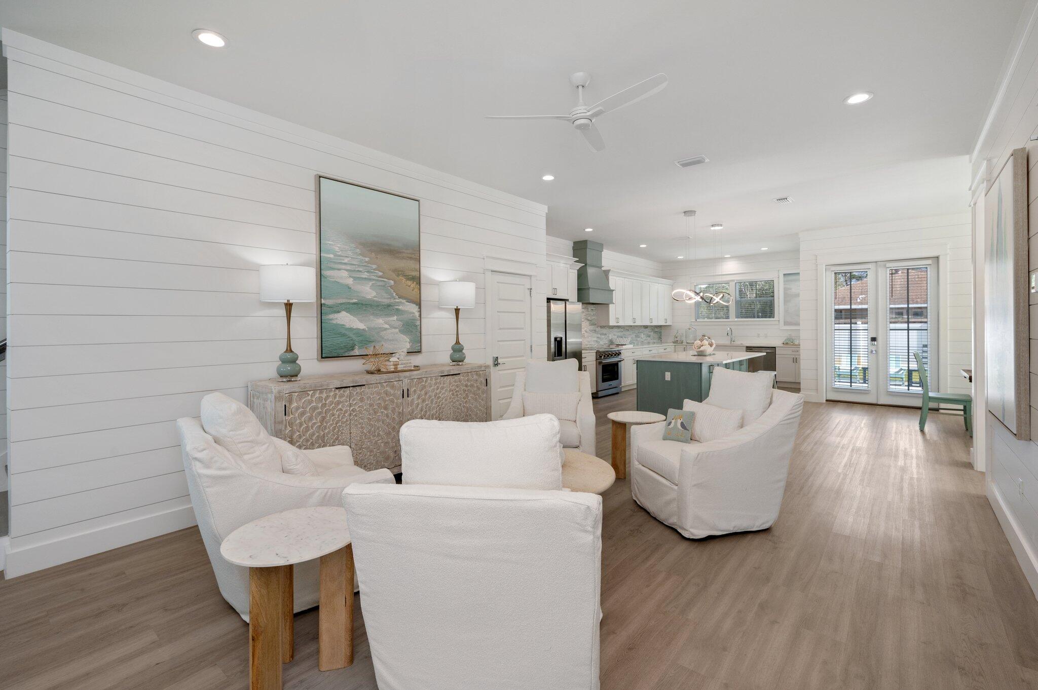 EASTERN LAKE S/D - Residential