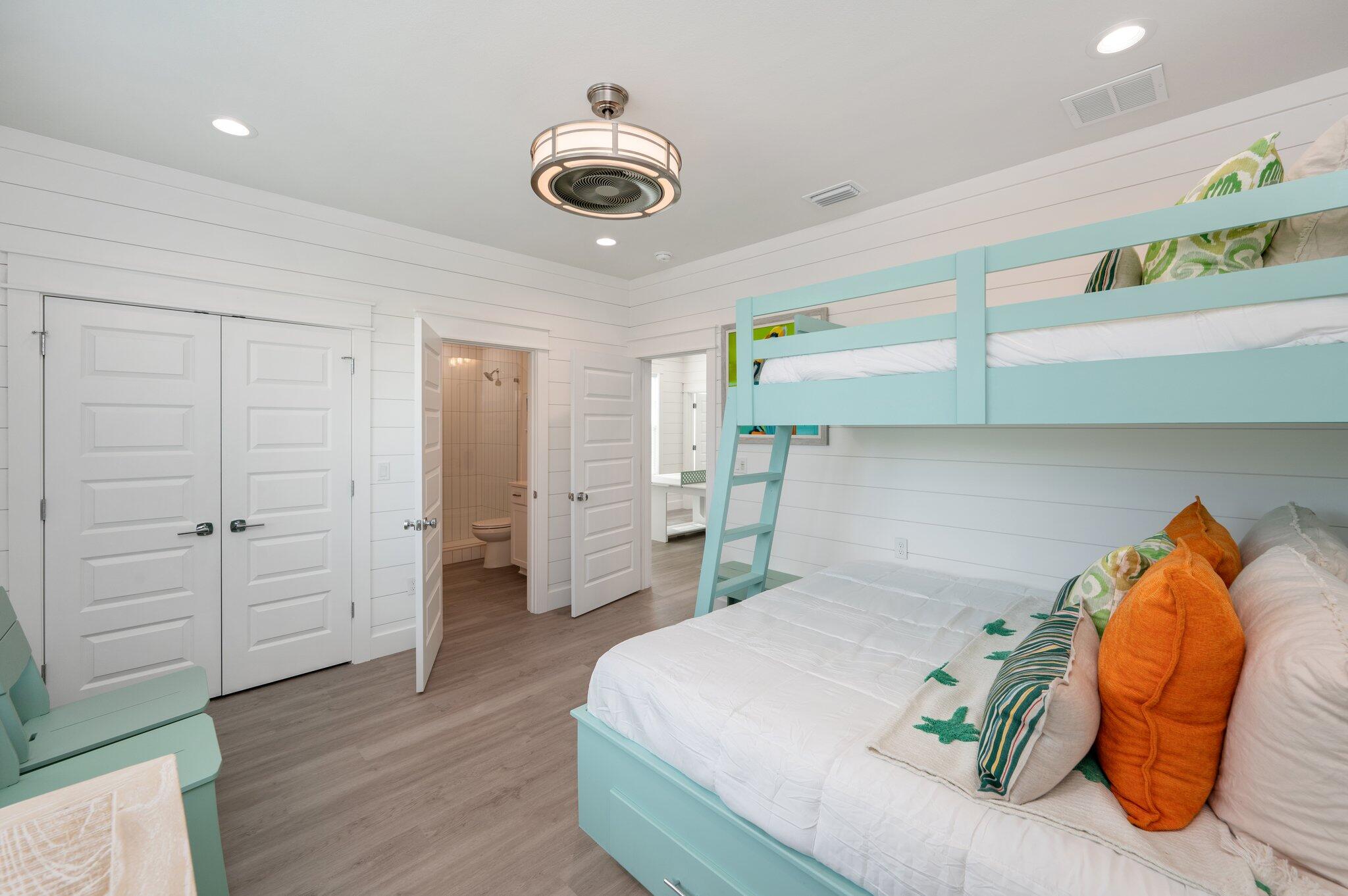 EASTERN LAKE S/D - Residential