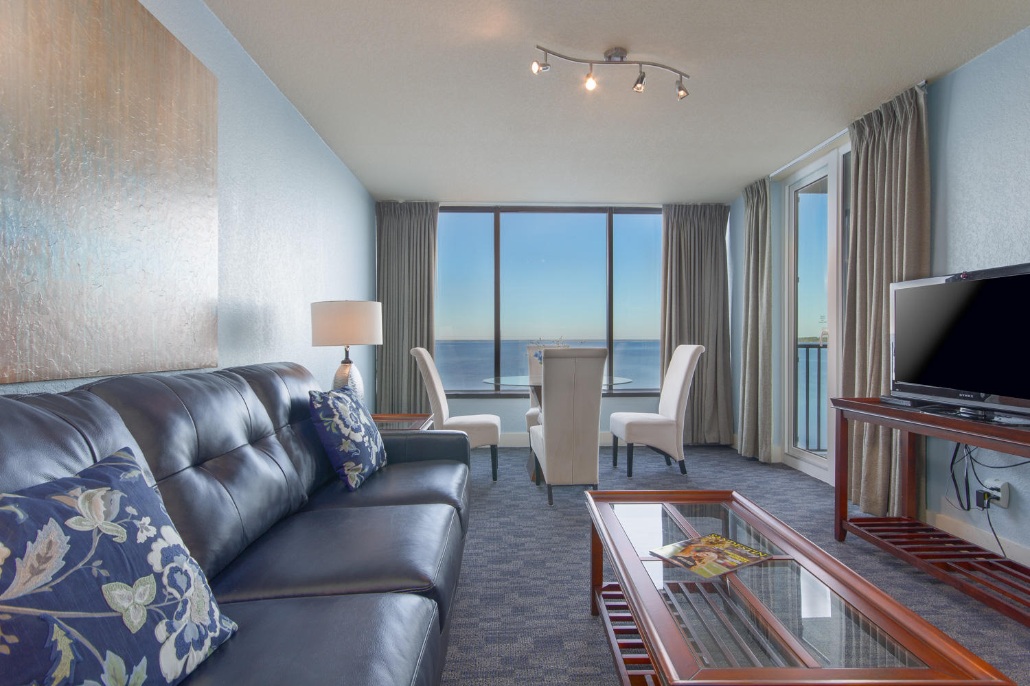 5th floor with panoramic Bay views!!! Turn-key with a brand new interior: remodeled with brand new carpet, new contemporary furnishings, and fresh new coat of cool blue paint. The full service kitchen offers white cabinets and granite counters paired with black appliances. In addition, there is a nice, covered balcony with access from the living area and master bedroom. Bayside at Sandestin is centrally located, adjacent to The Links Golf Course, Linkside Conference Rooms, Sunset Bay Caf, Sandestin Spa & Fitness Center and community pool. As an added bonus and to introduce the new owners to the Sandestin lifestyle, the listing brokerage and seller(s) are offering an incentive package to the buyer(s) of this property:
