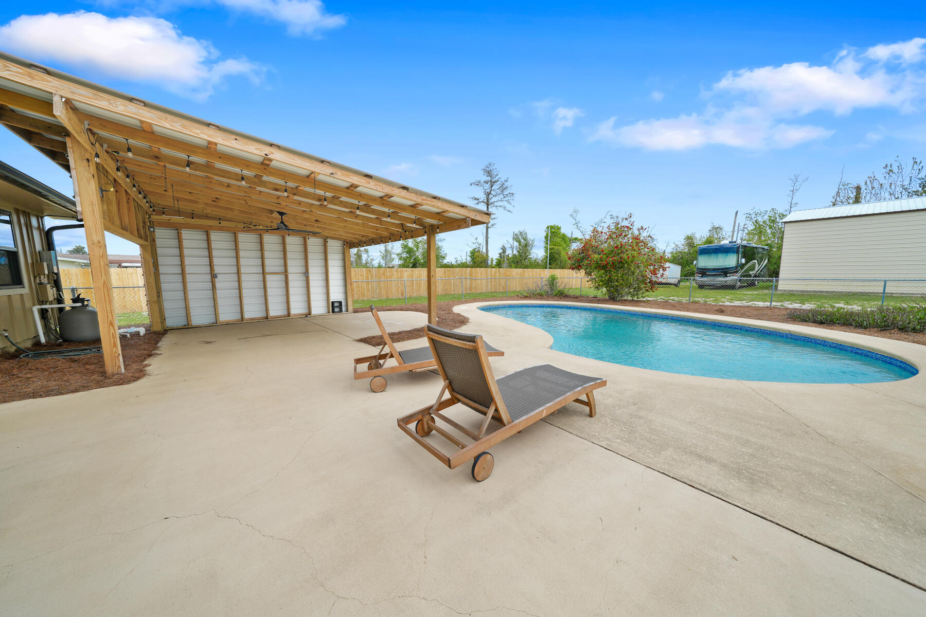 NO RECORDED SUBDIVISION - Residential