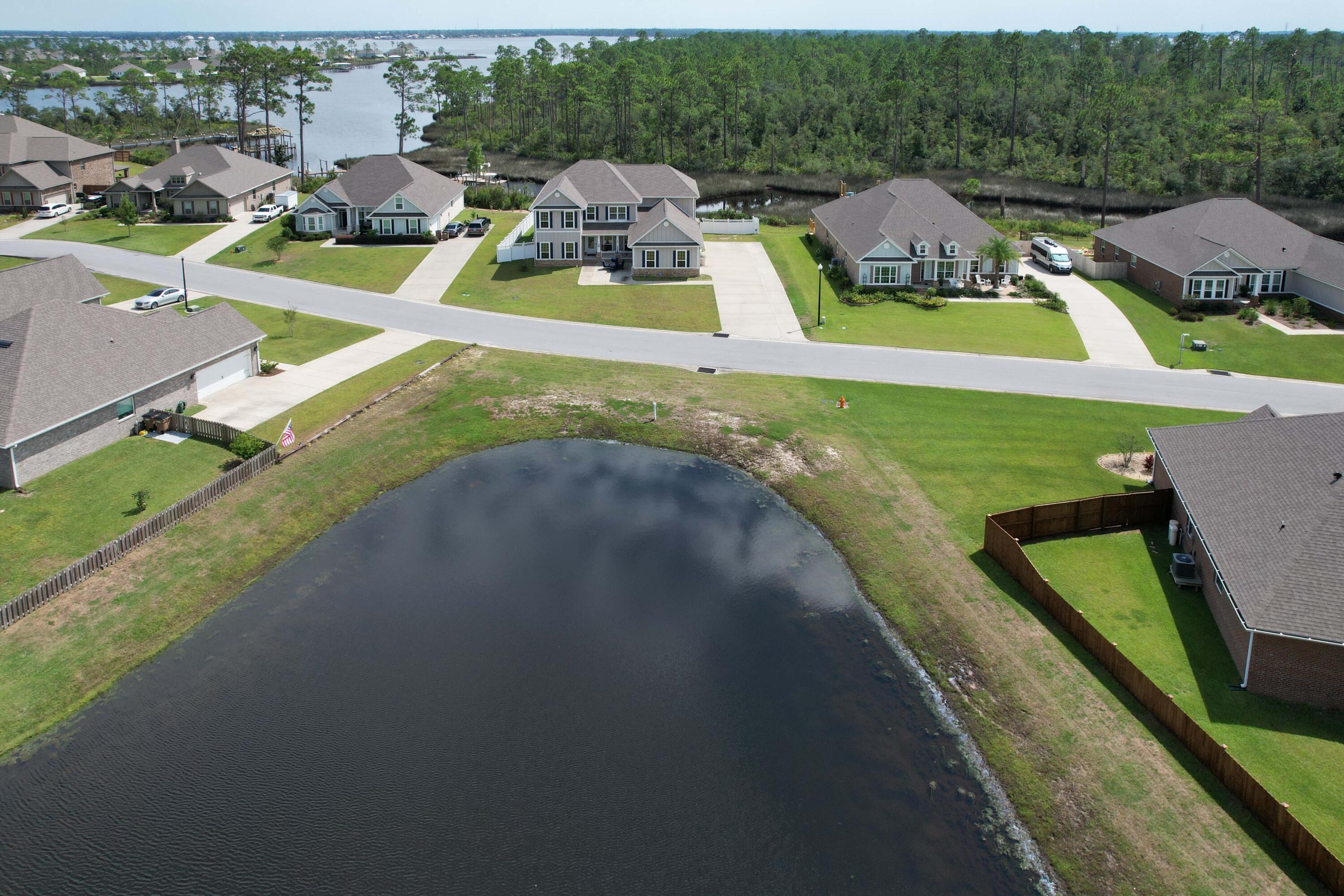 Fanning Bayou - Residential