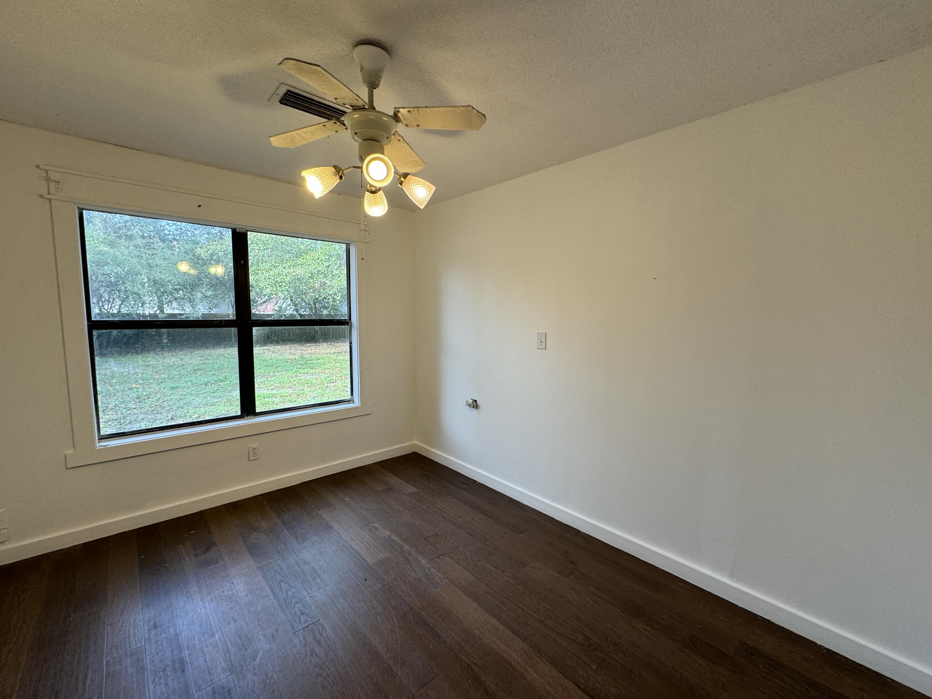 QUIET WOOD 1ST ADD - Residential