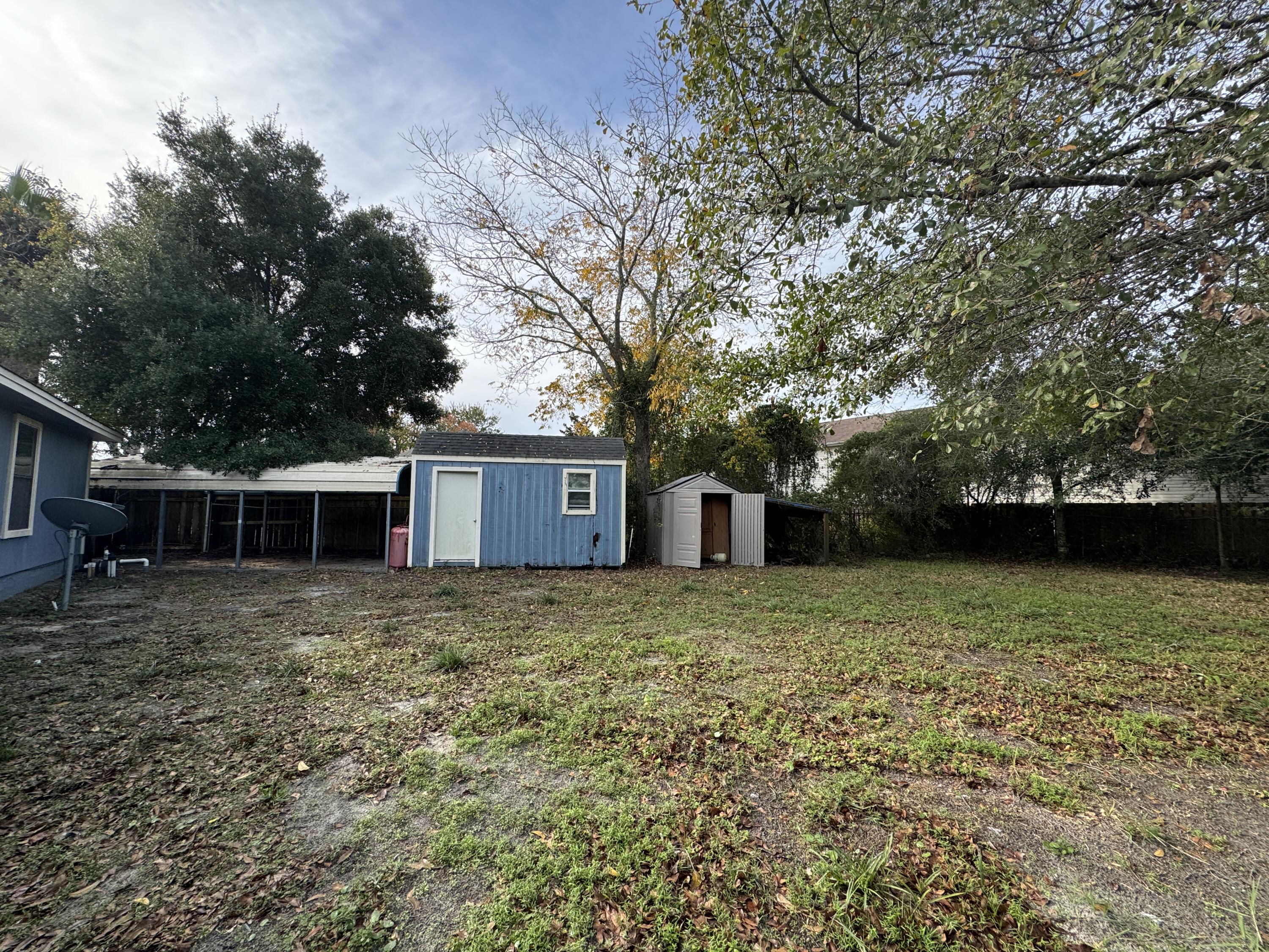QUIET WOOD 1ST ADD - Residential