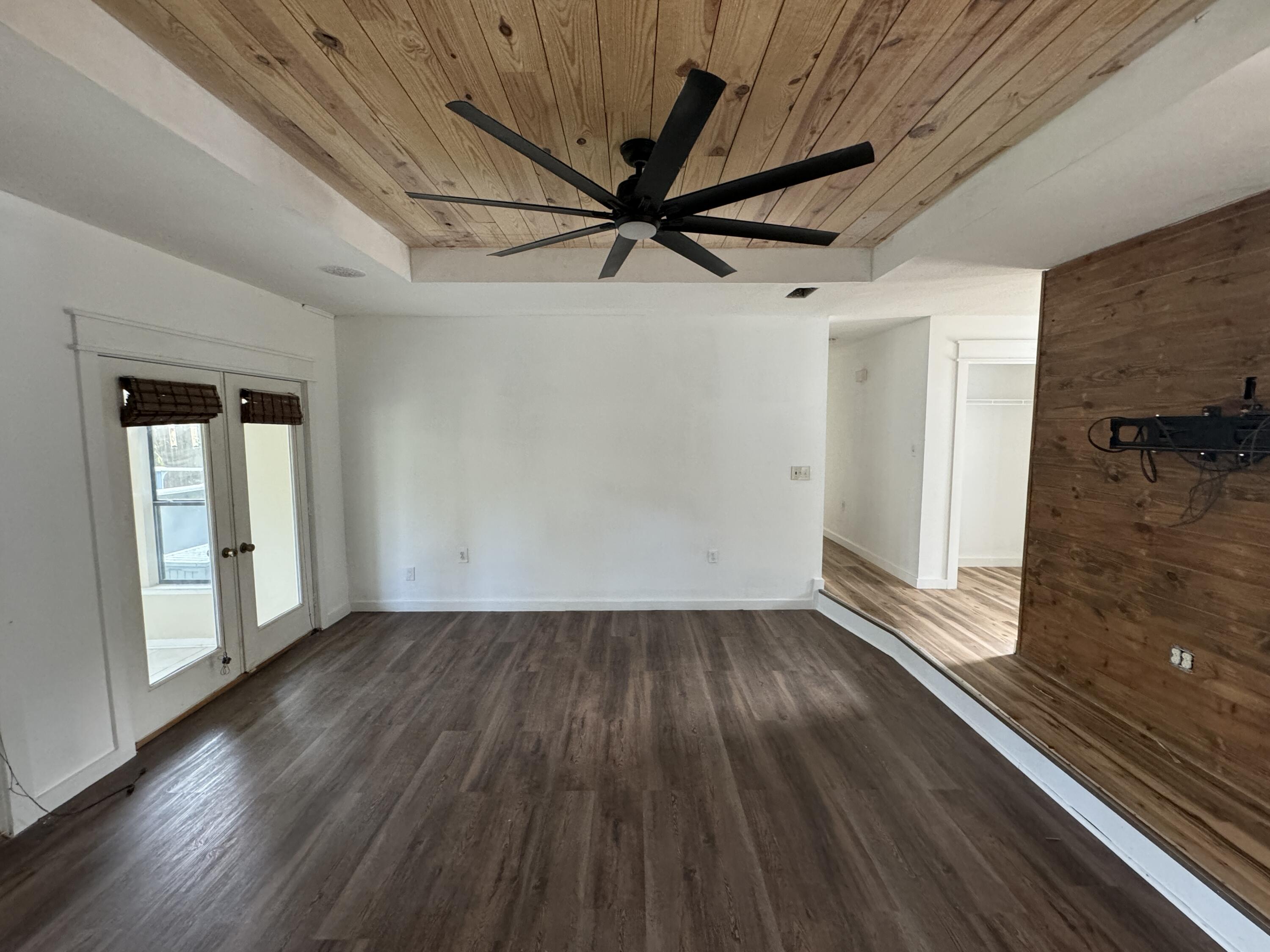 QUIET WOOD 1ST ADD - Residential