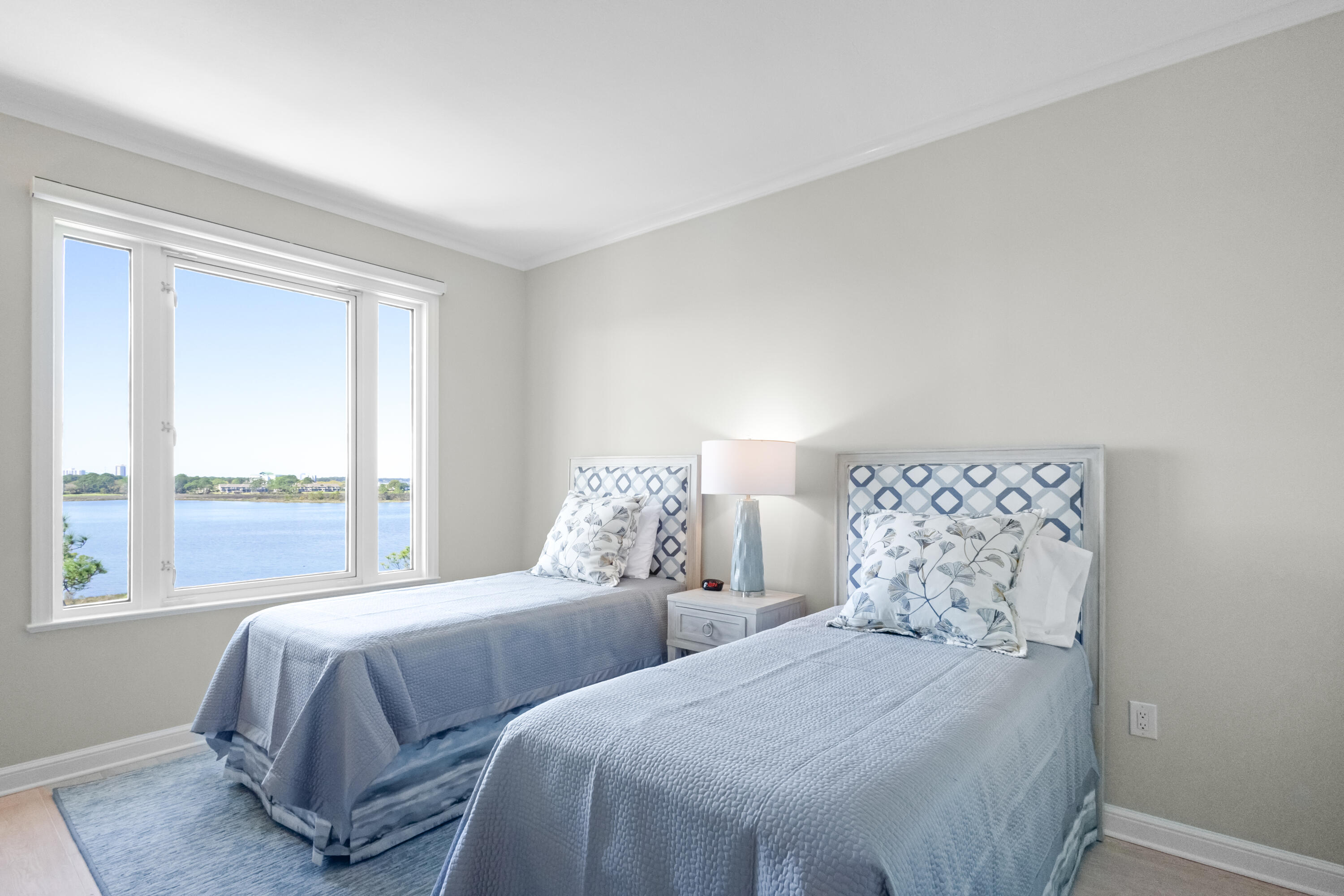 ANCHORAGE AT SANDESTIN THE - Residential Lease