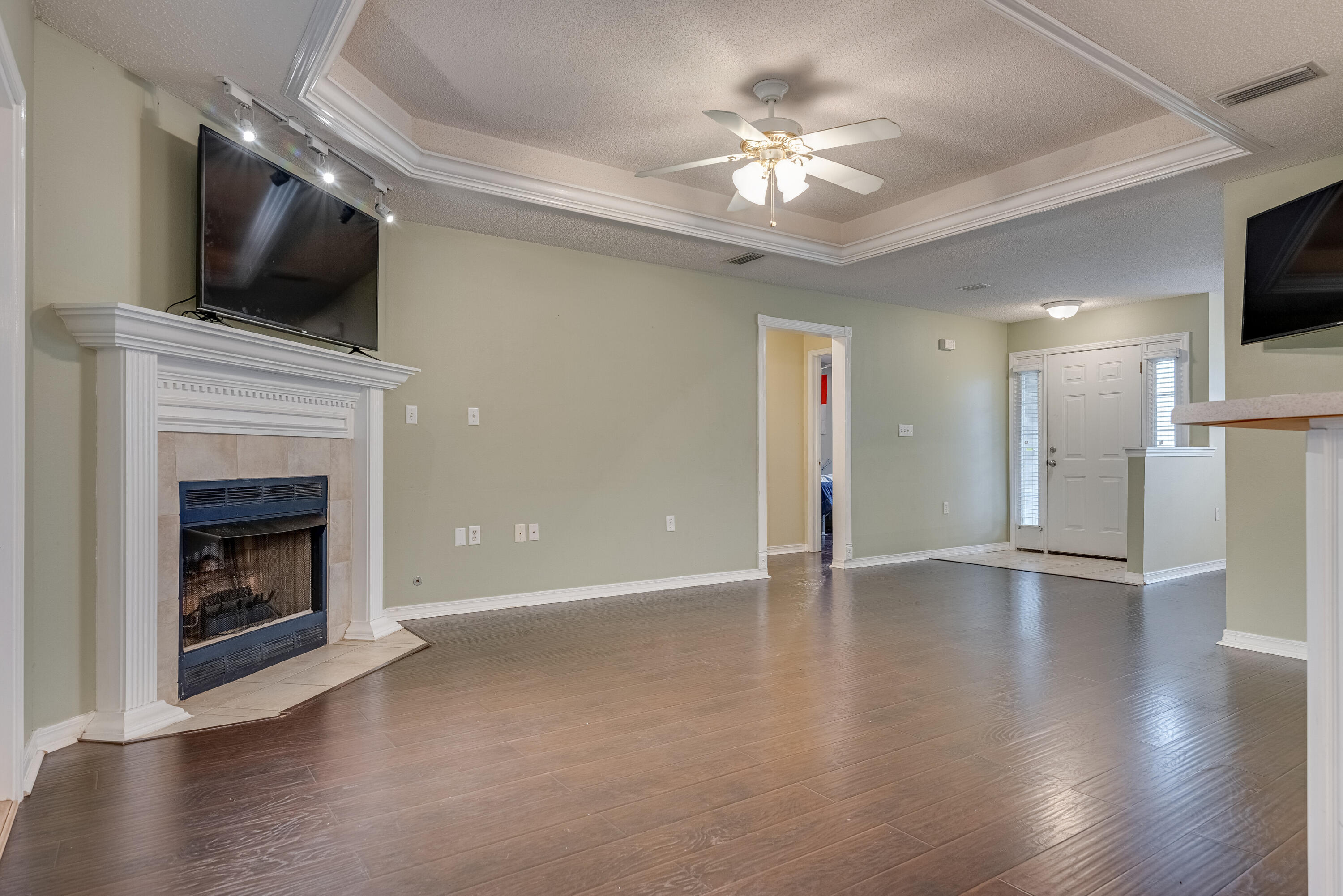 OAK PARK ESTATES - Residential