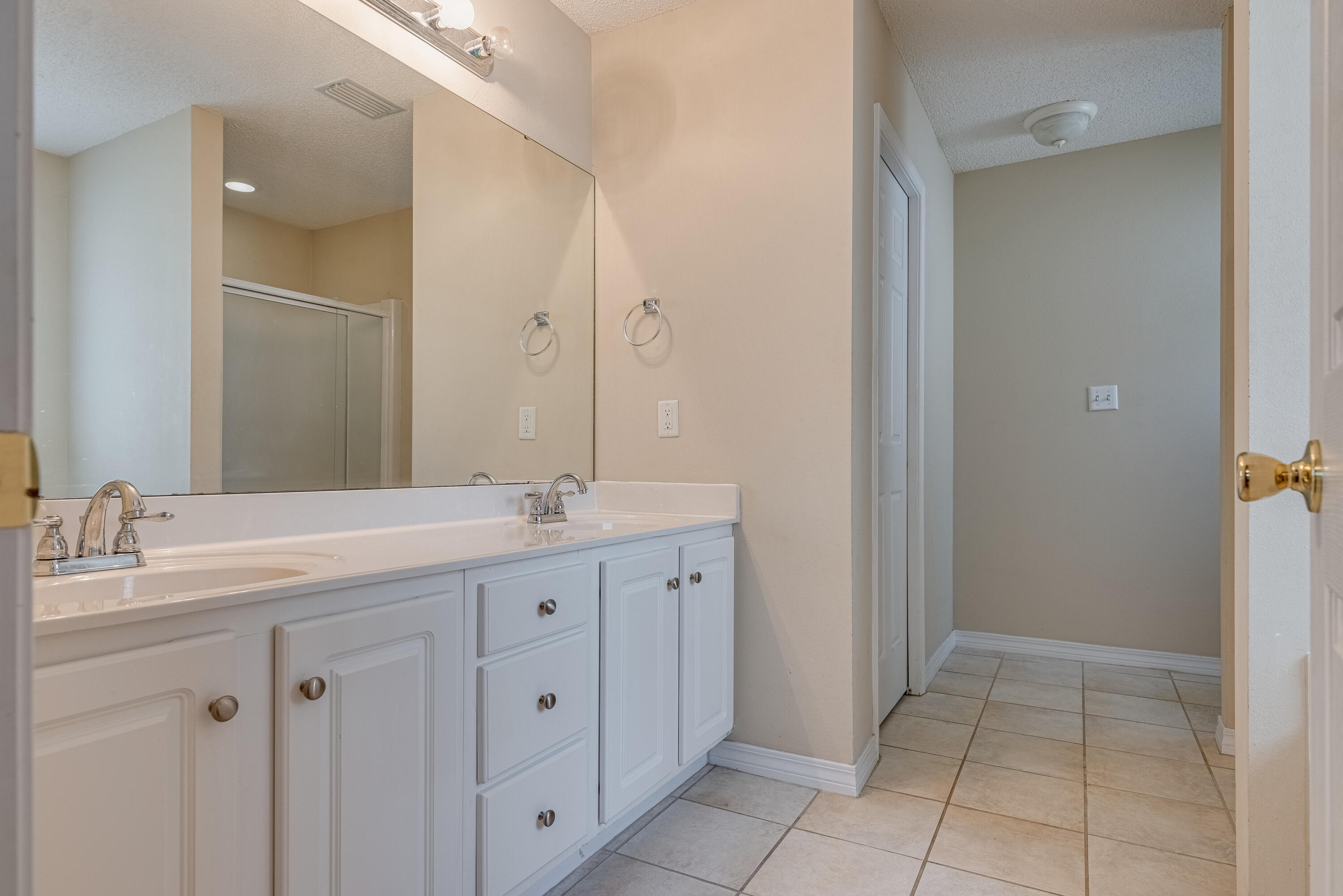 OAK PARK ESTATES - Residential