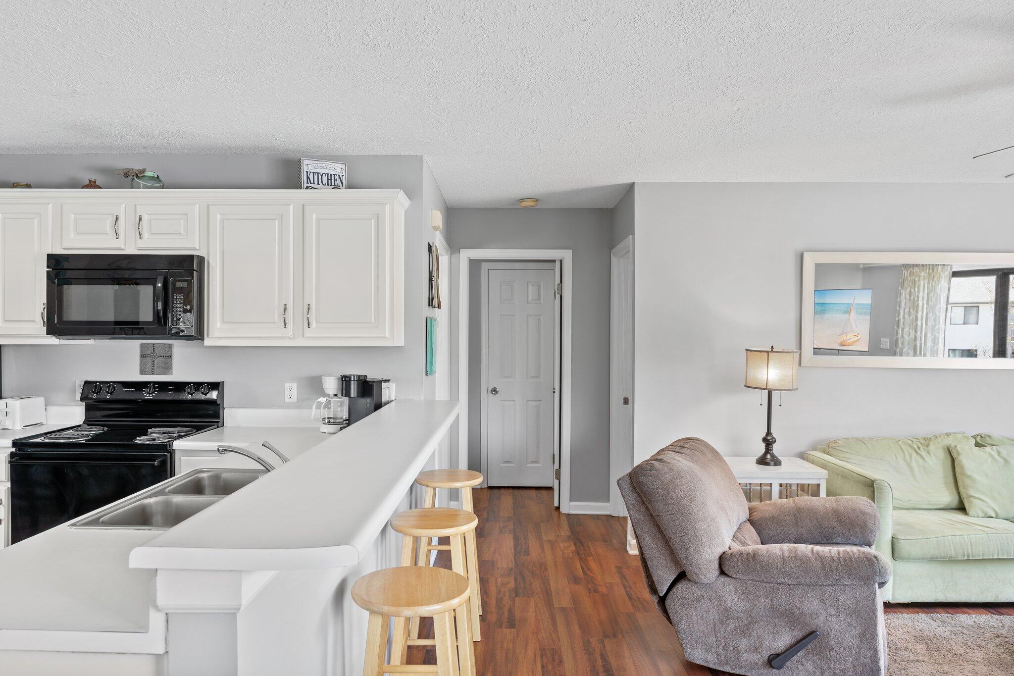 CRYSTAL VILLAGE 2 CONDO PH 4 - Residential