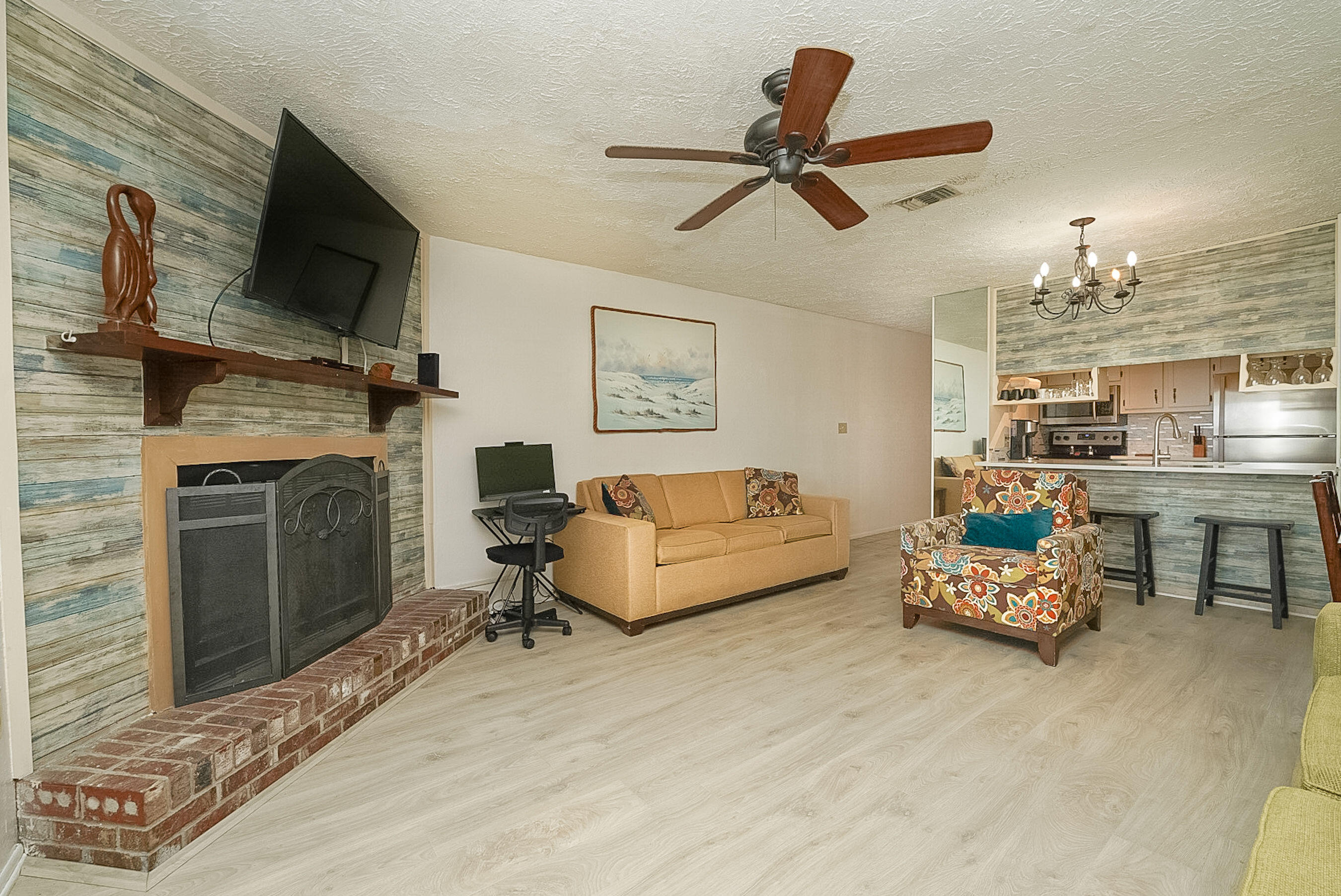 Grand Lagoon Cove Condominium - Residential