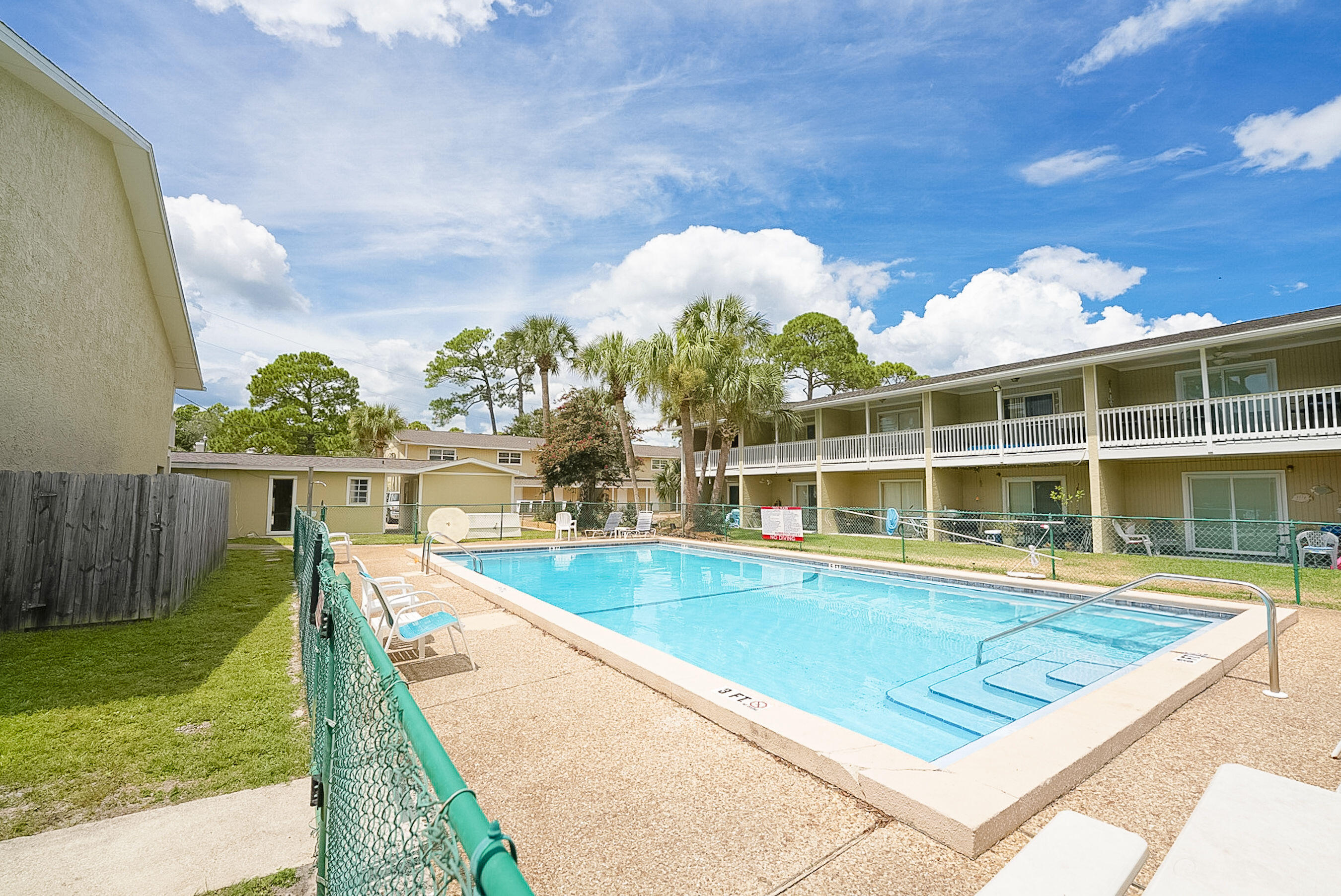 6903 N Lagoon Drive 52