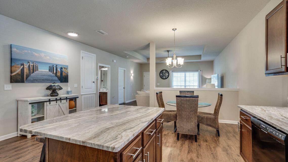 HAMMOCK BAY - Residential Lease