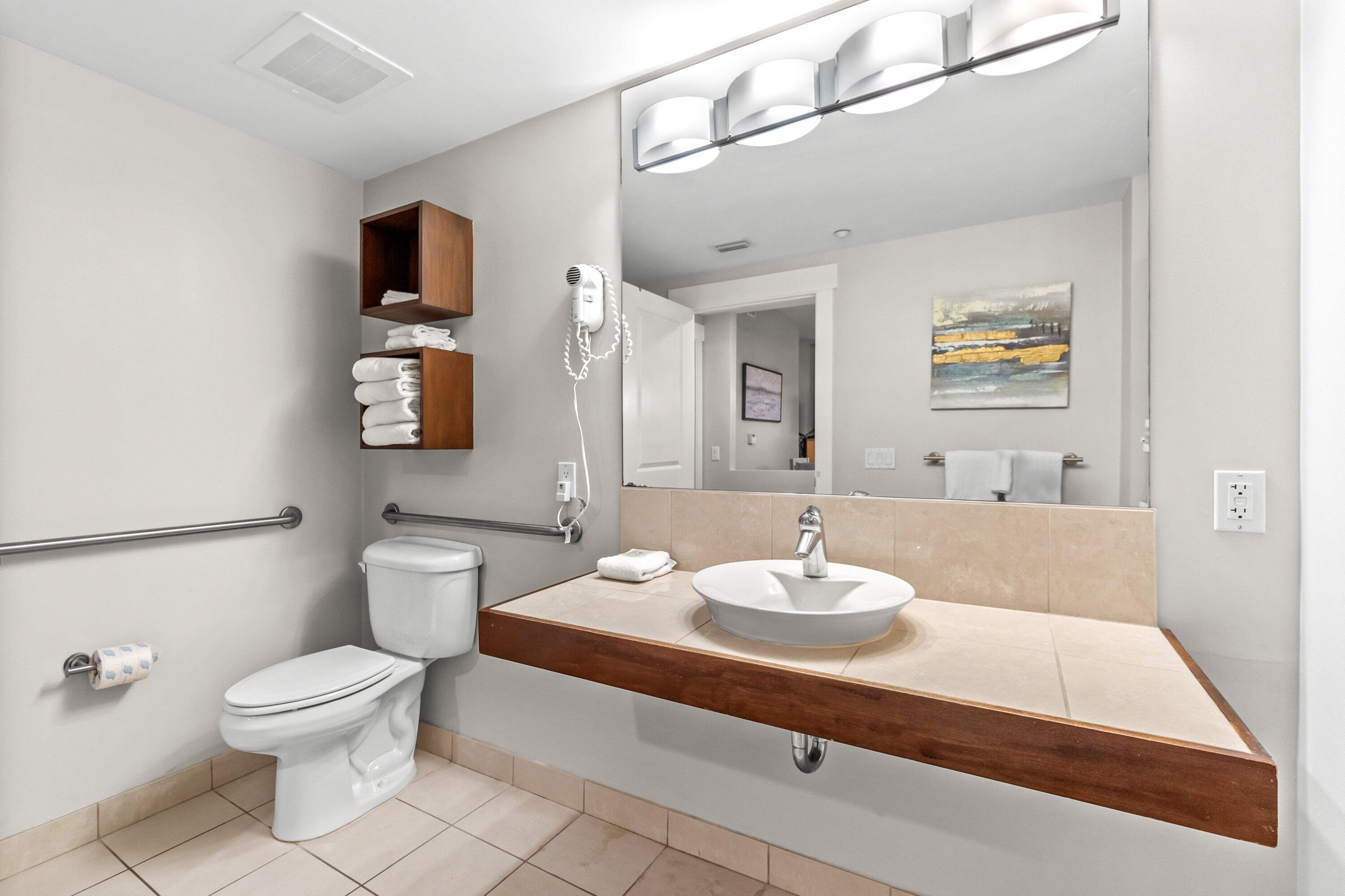 BAHIA CONDO - Residential