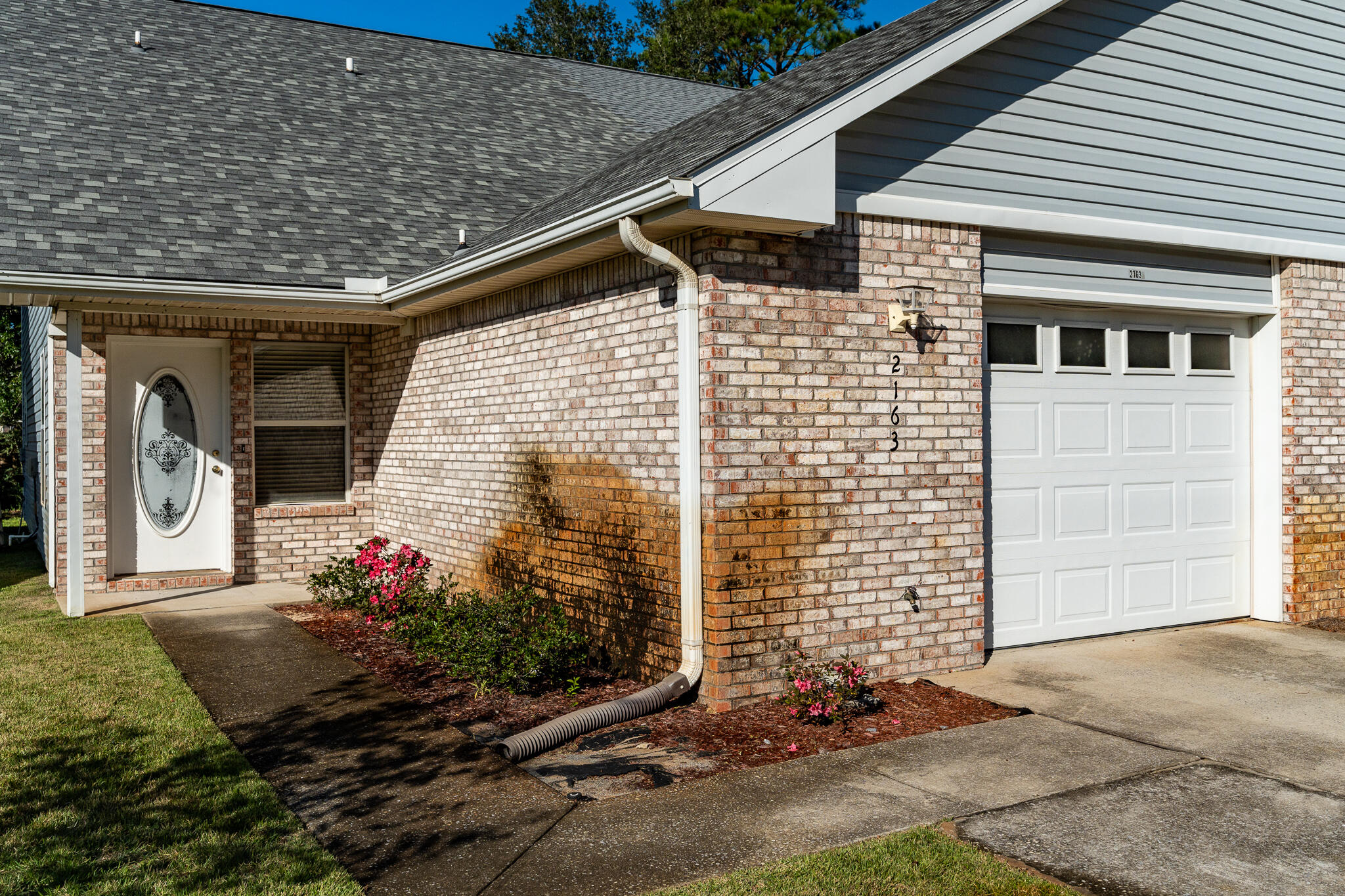 SANTA ROSA OAKS CONDOMINIUM - Residential