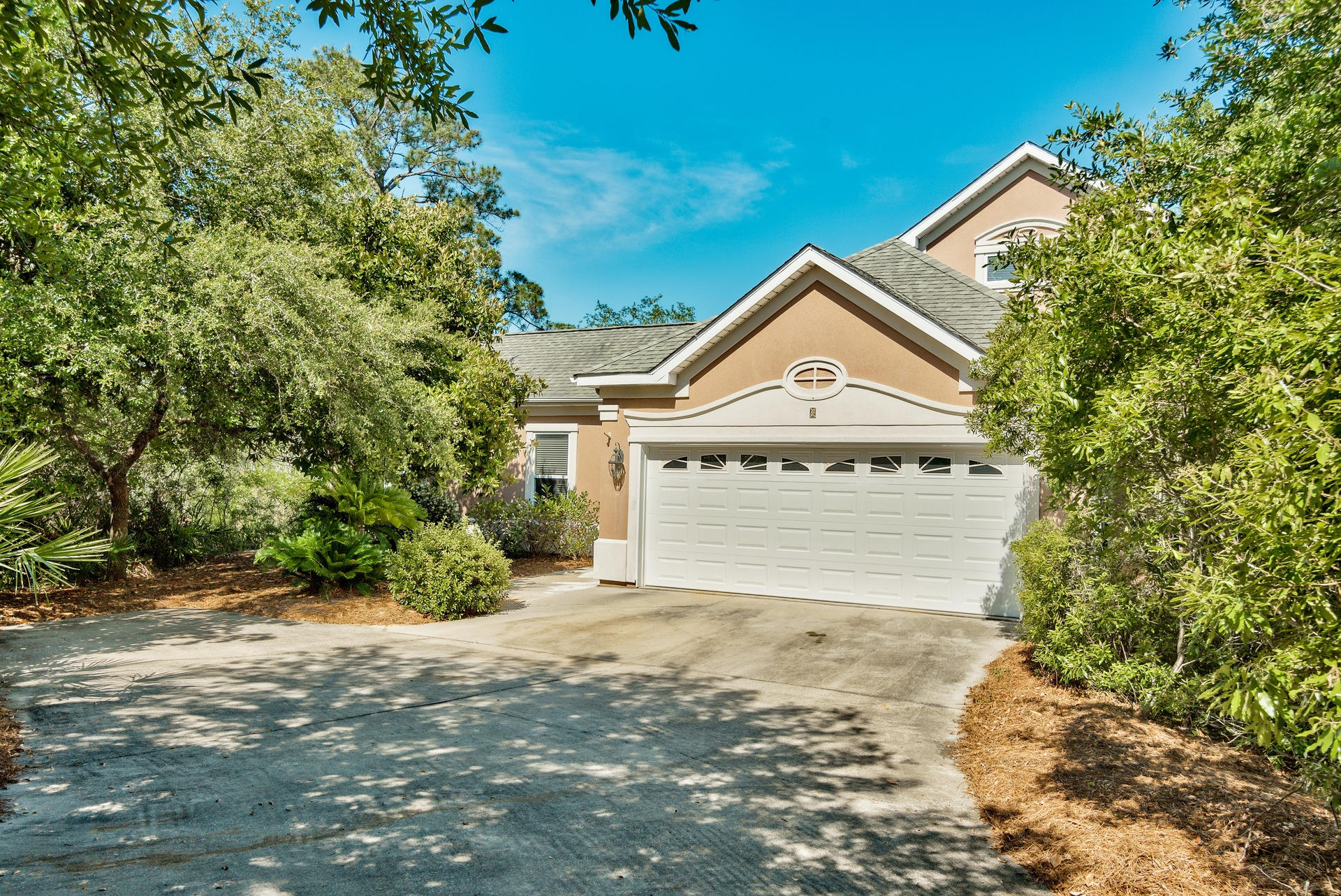 FAIRWAY VILLAS - Residential