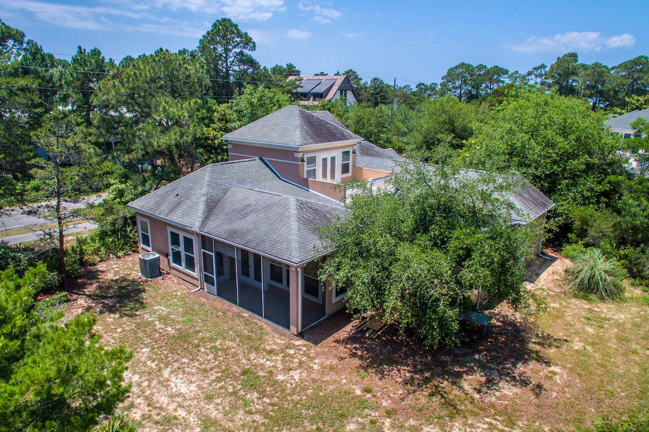 FAIRWAY VILLAS - Residential