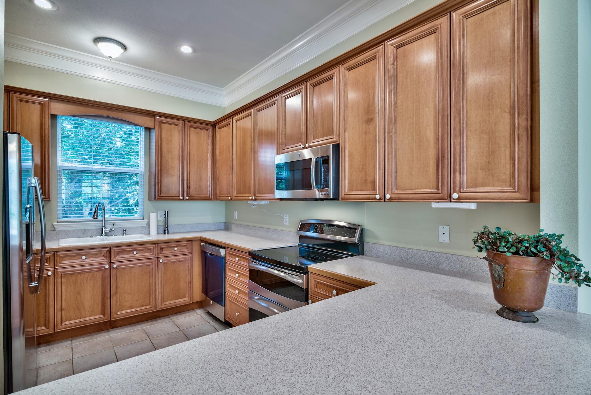 FAIRWAY VILLAS - Residential