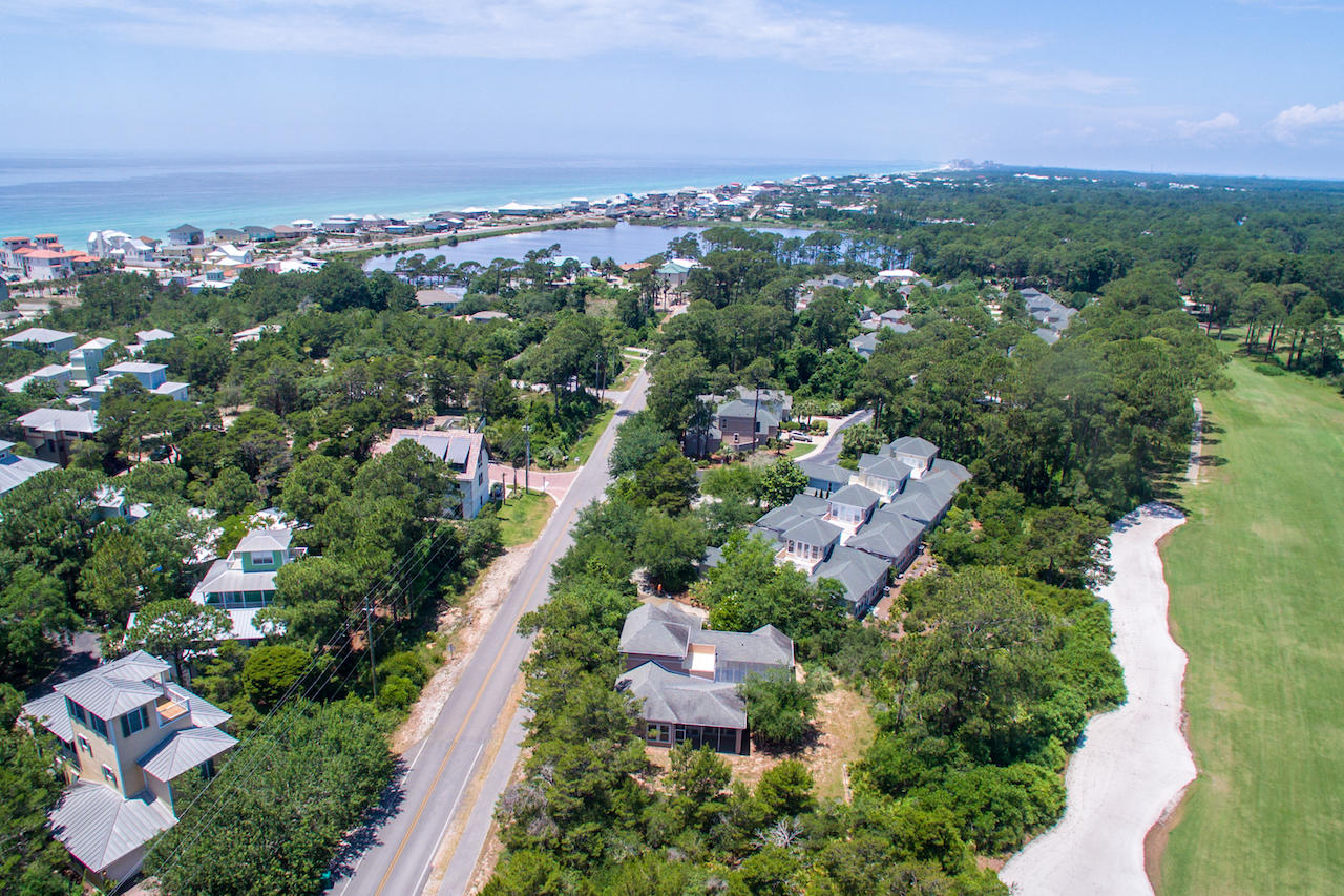 FAIRWAY VILLAS - Residential