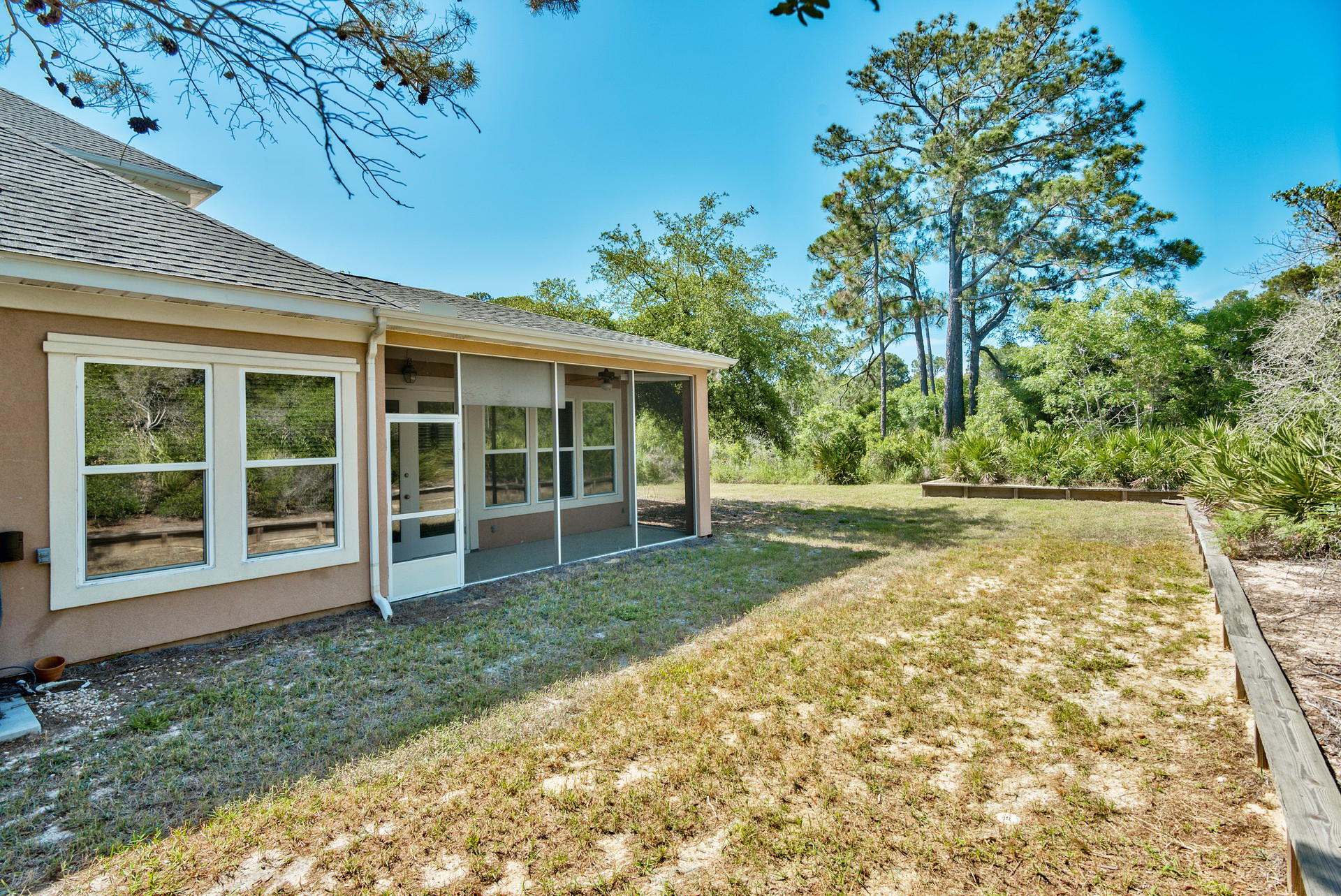 FAIRWAY VILLAS - Residential