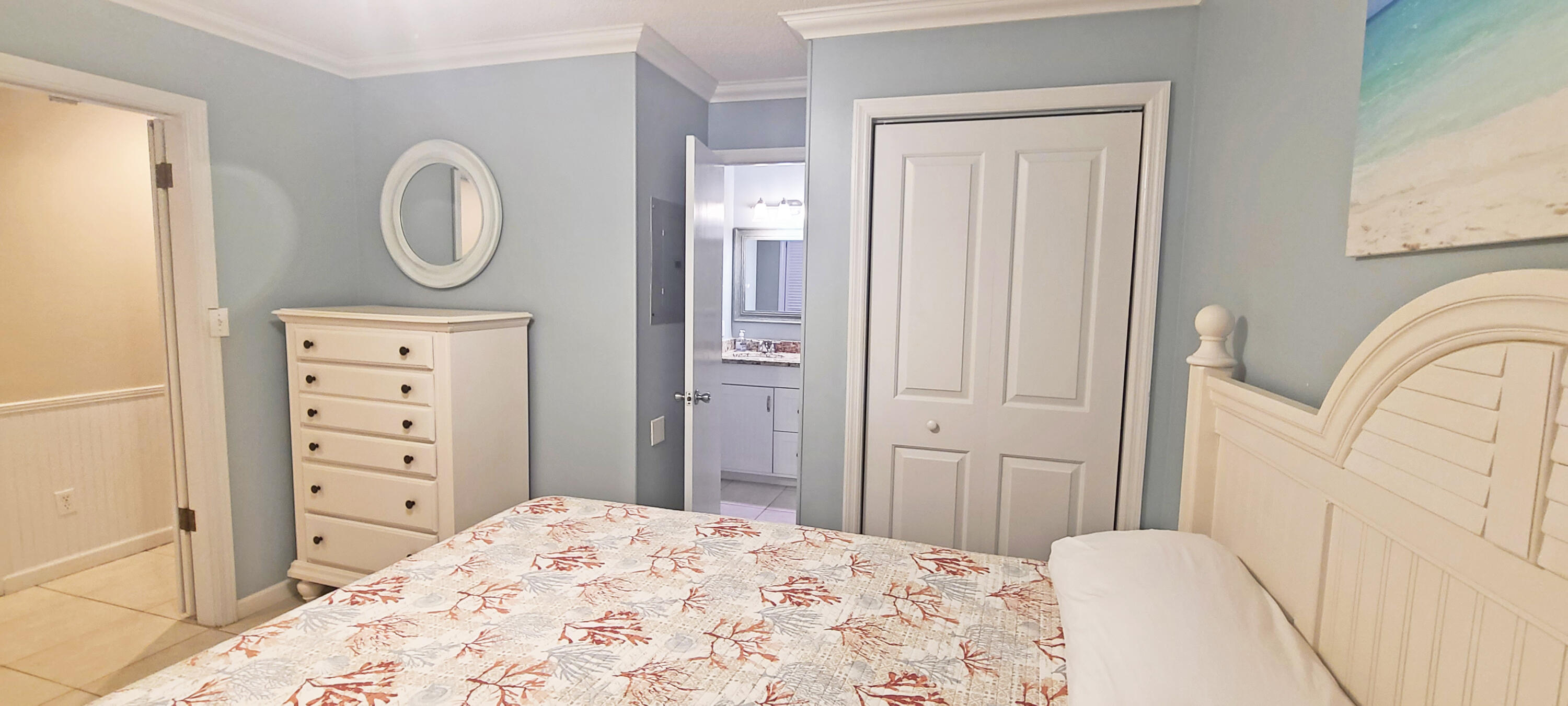 SUMMERSPELL CONDO - Residential