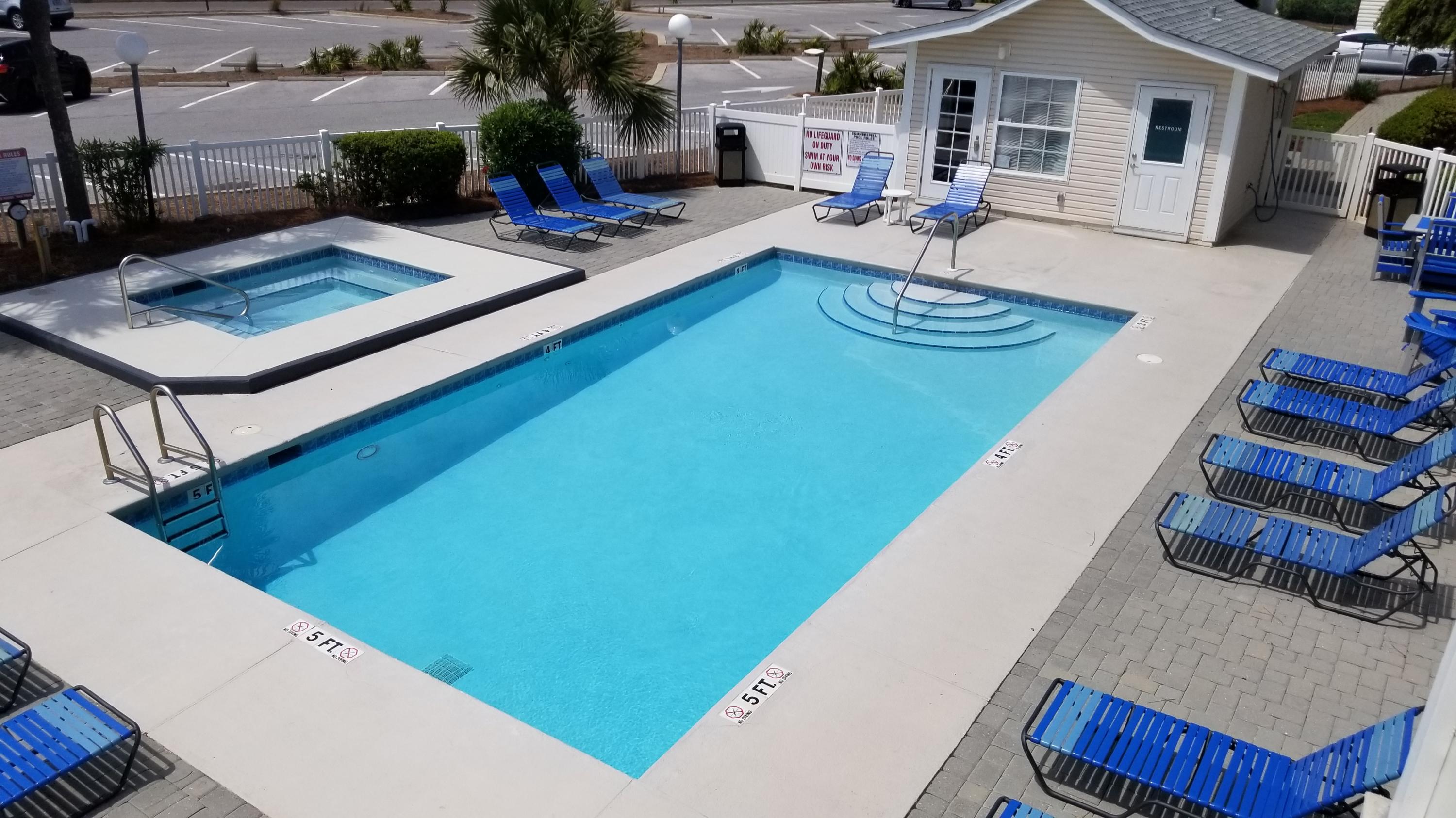 SUMMERSPELL CONDO - Residential