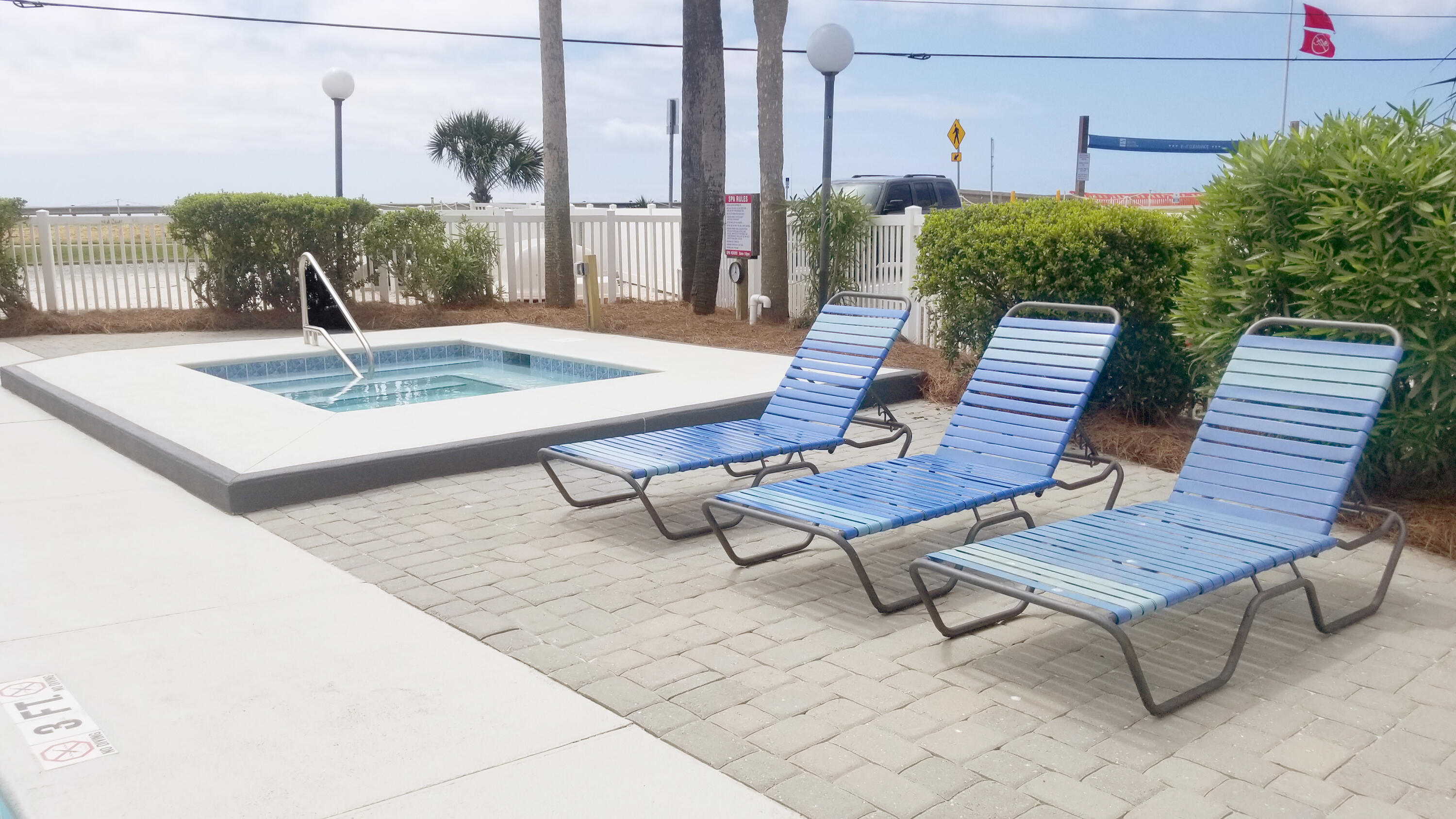 SUMMERSPELL CONDO - Residential