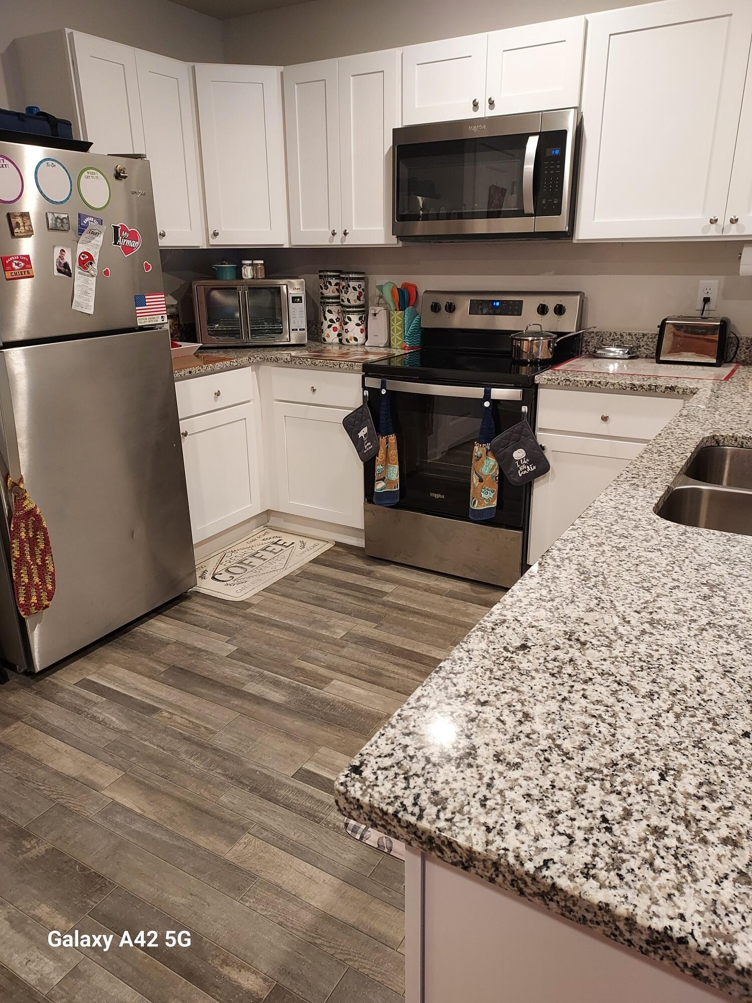 SAWMILL COURT - Residential