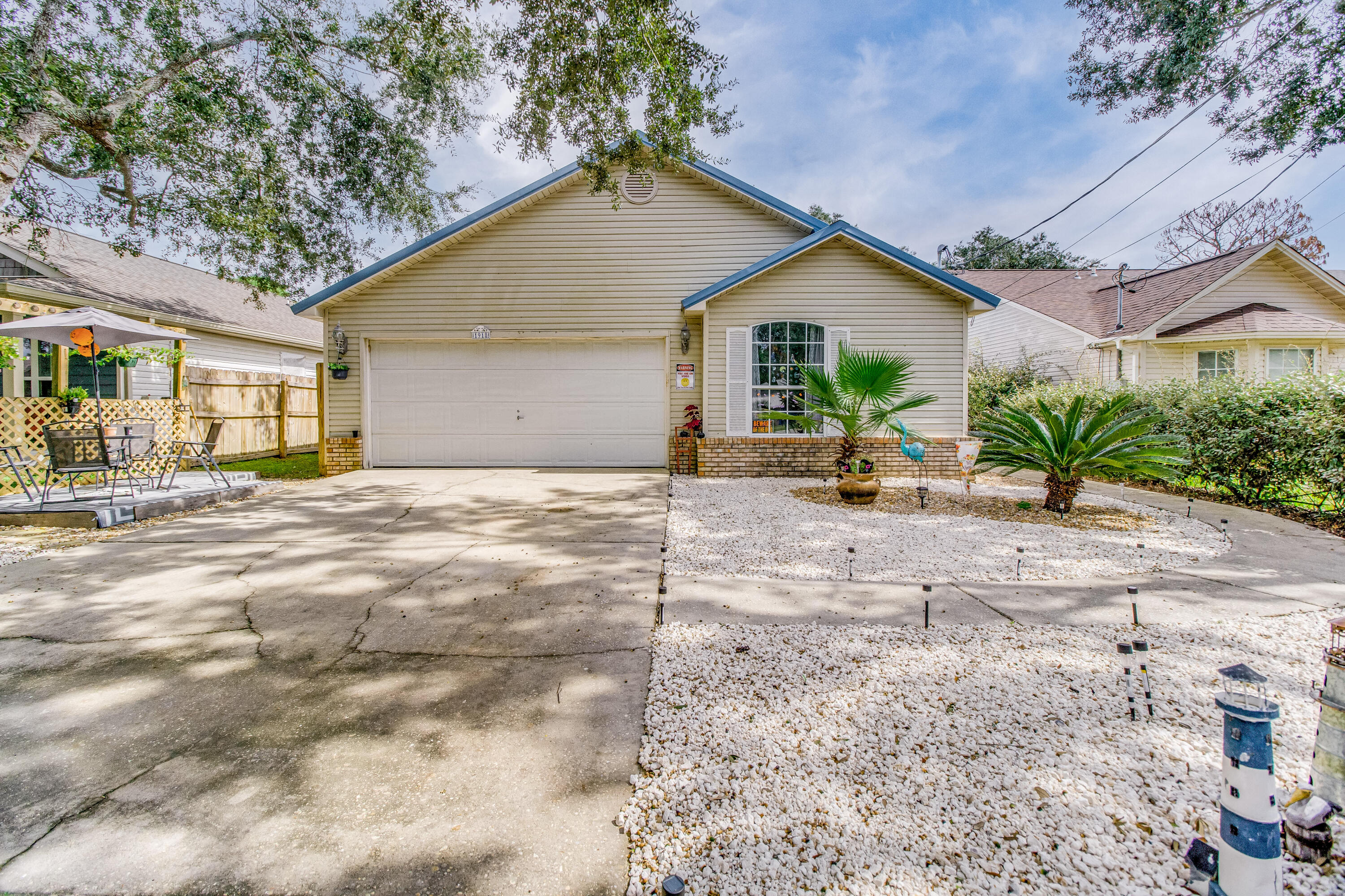 NAVARRE S/D 2ND ADDN - Residential