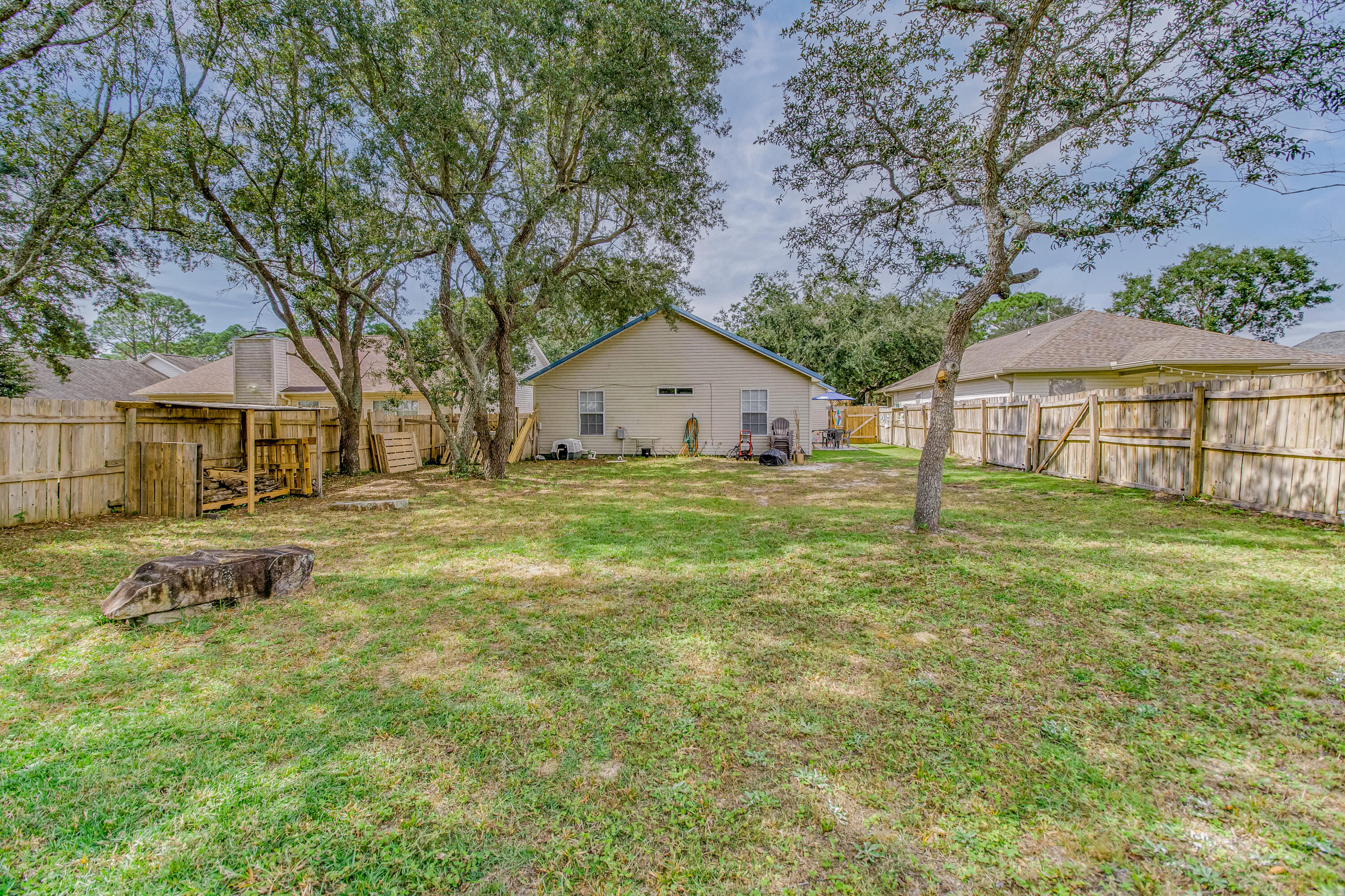 NAVARRE S/D 2ND ADDN - Residential