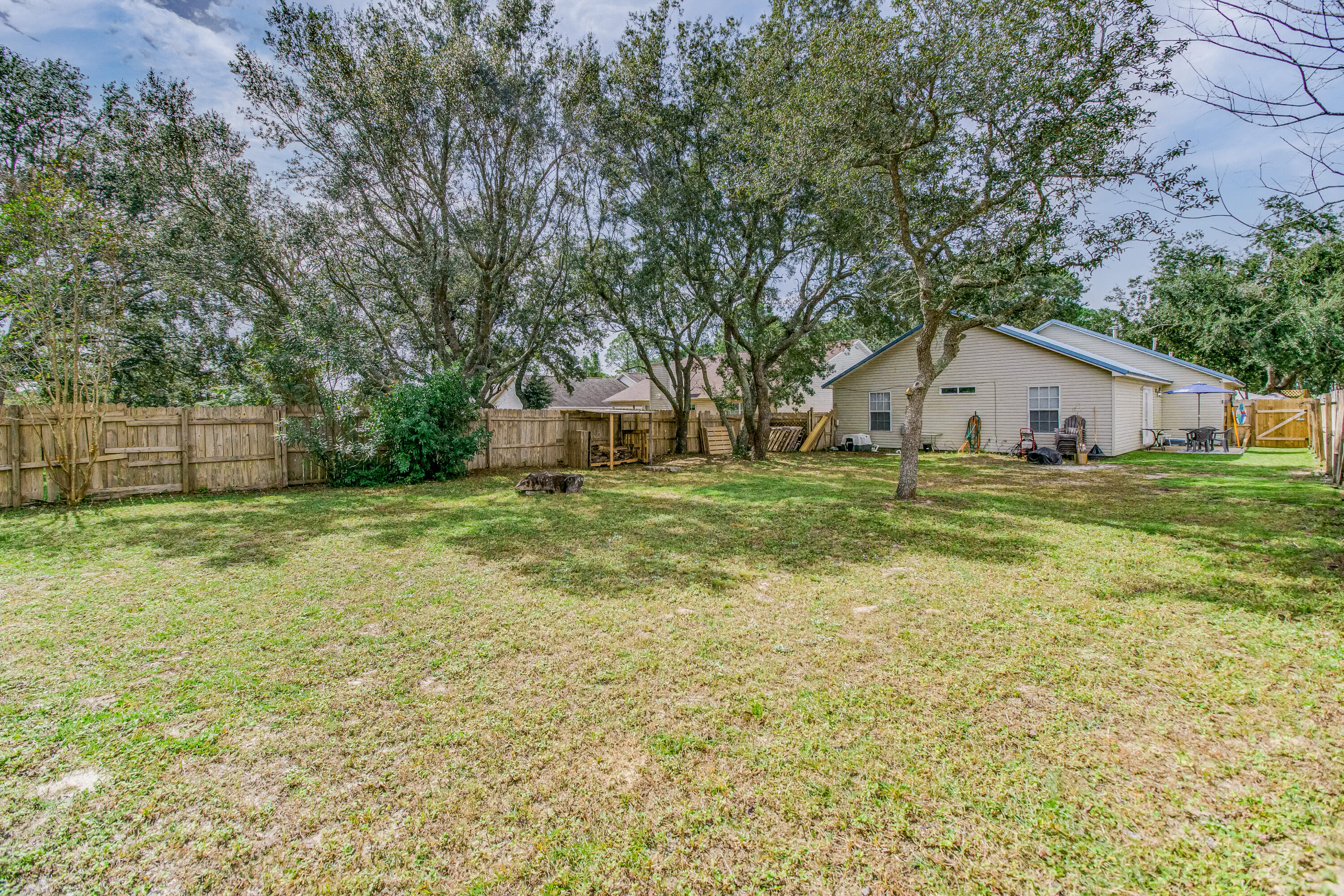 NAVARRE S/D 2ND ADDN - Residential