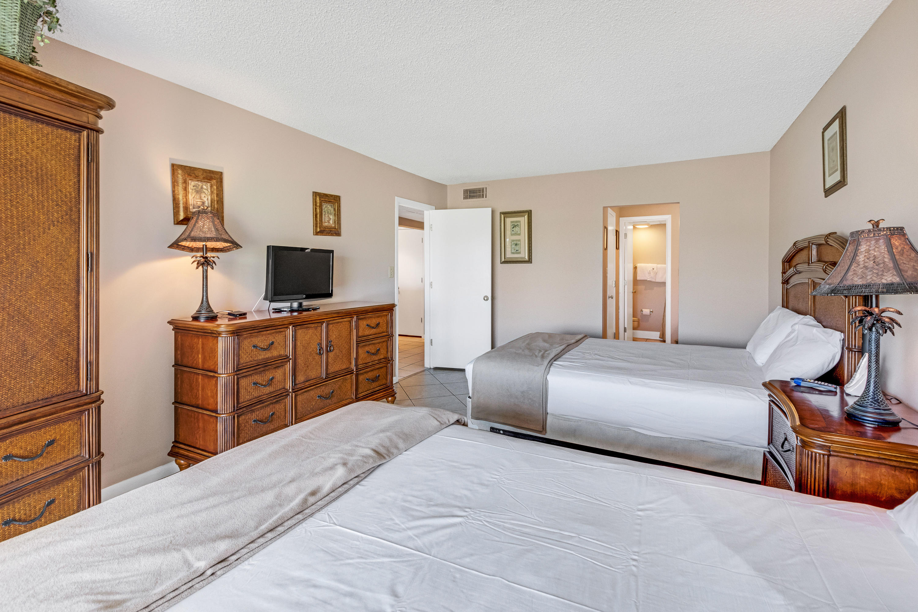 Edgewater Golf Villas I - Residential