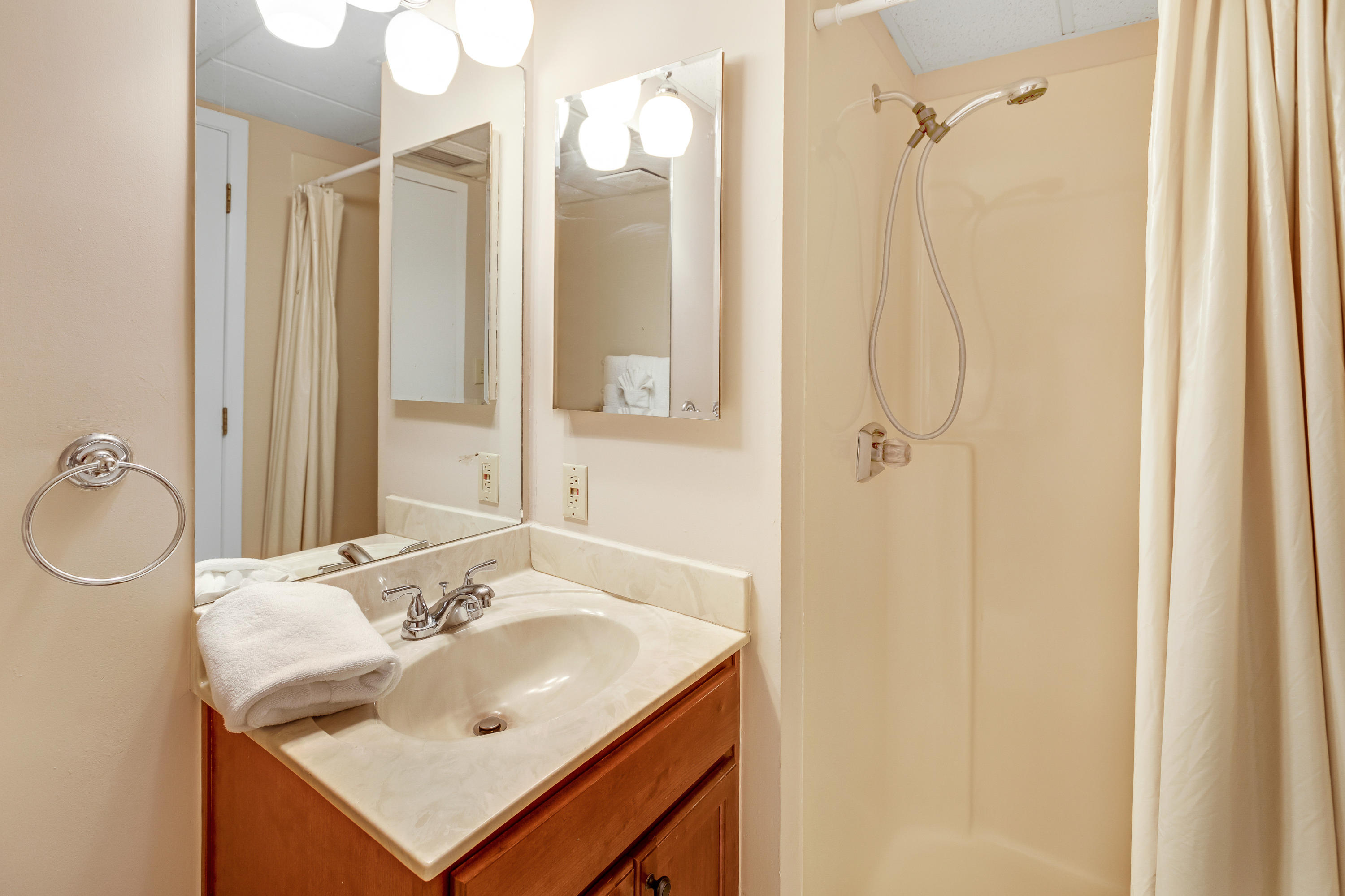 Edgewater Golf Villas I - Residential