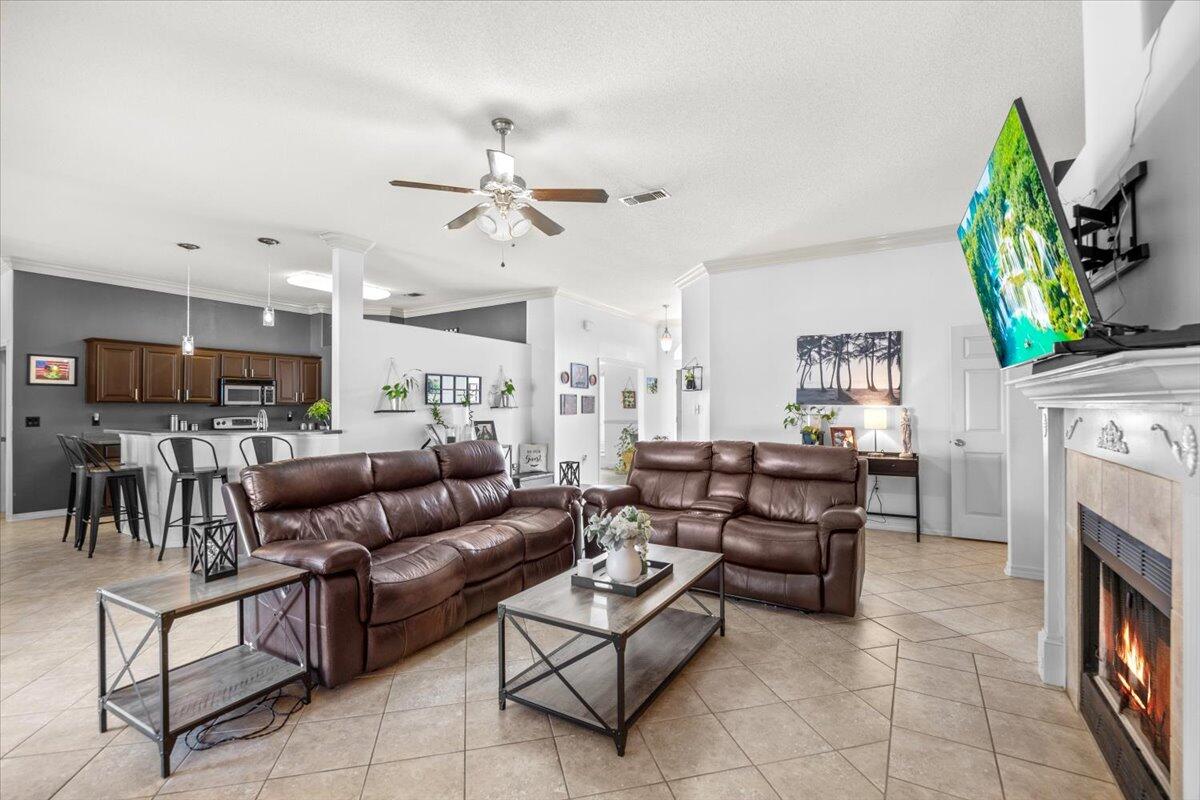 HOLLEY BY THE SEA - Residential
