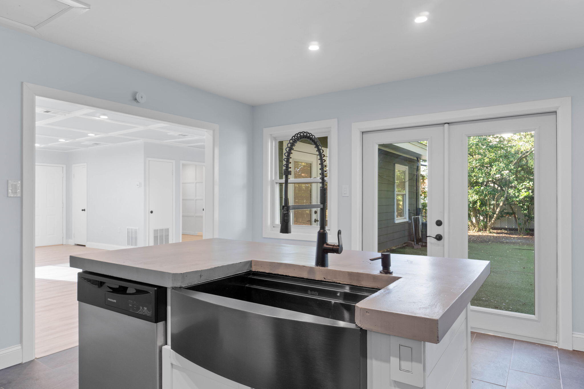 EGLIN HIGHWAY - Residential Lease