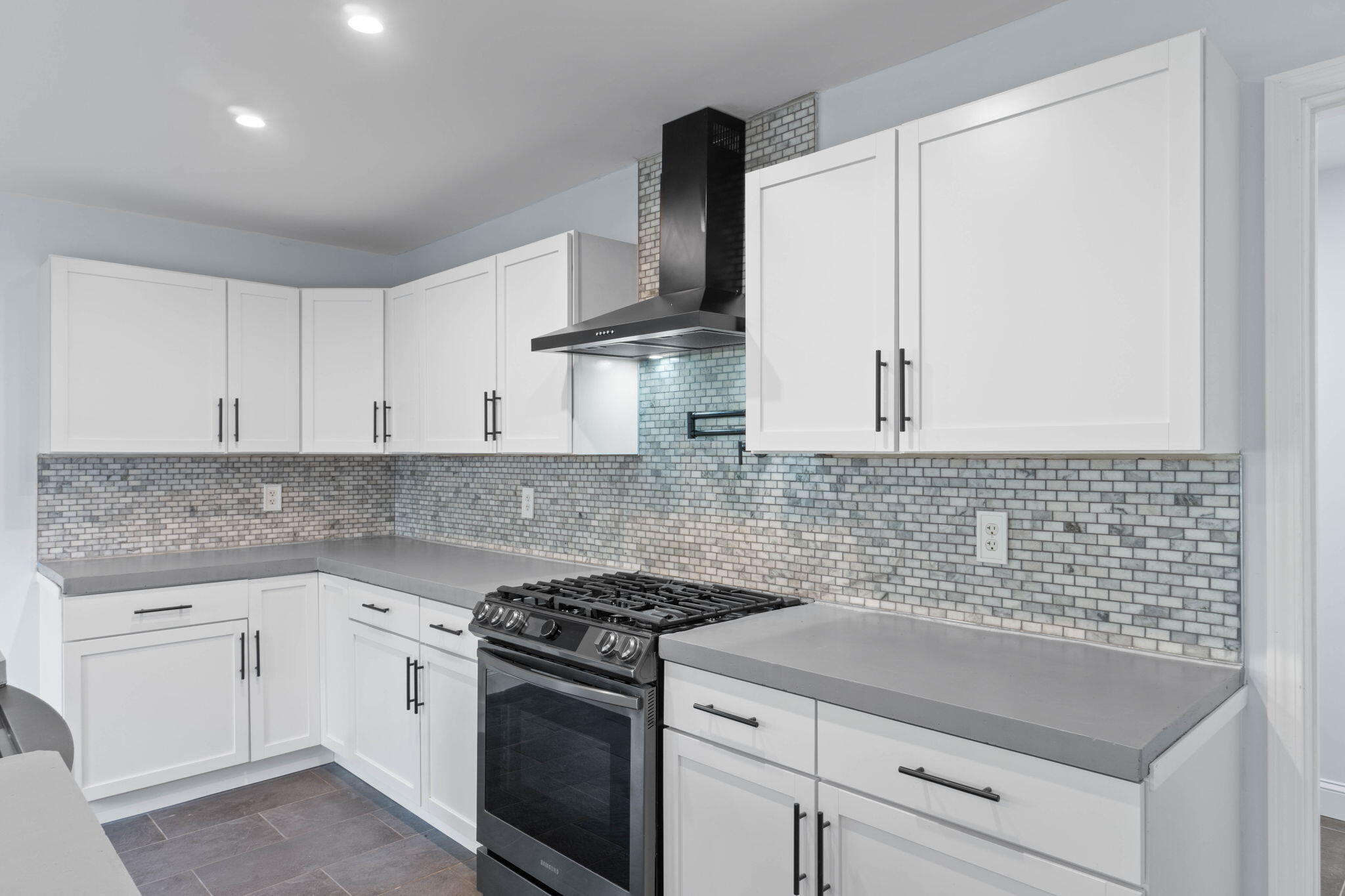 EGLIN HIGHWAY - Residential Lease
