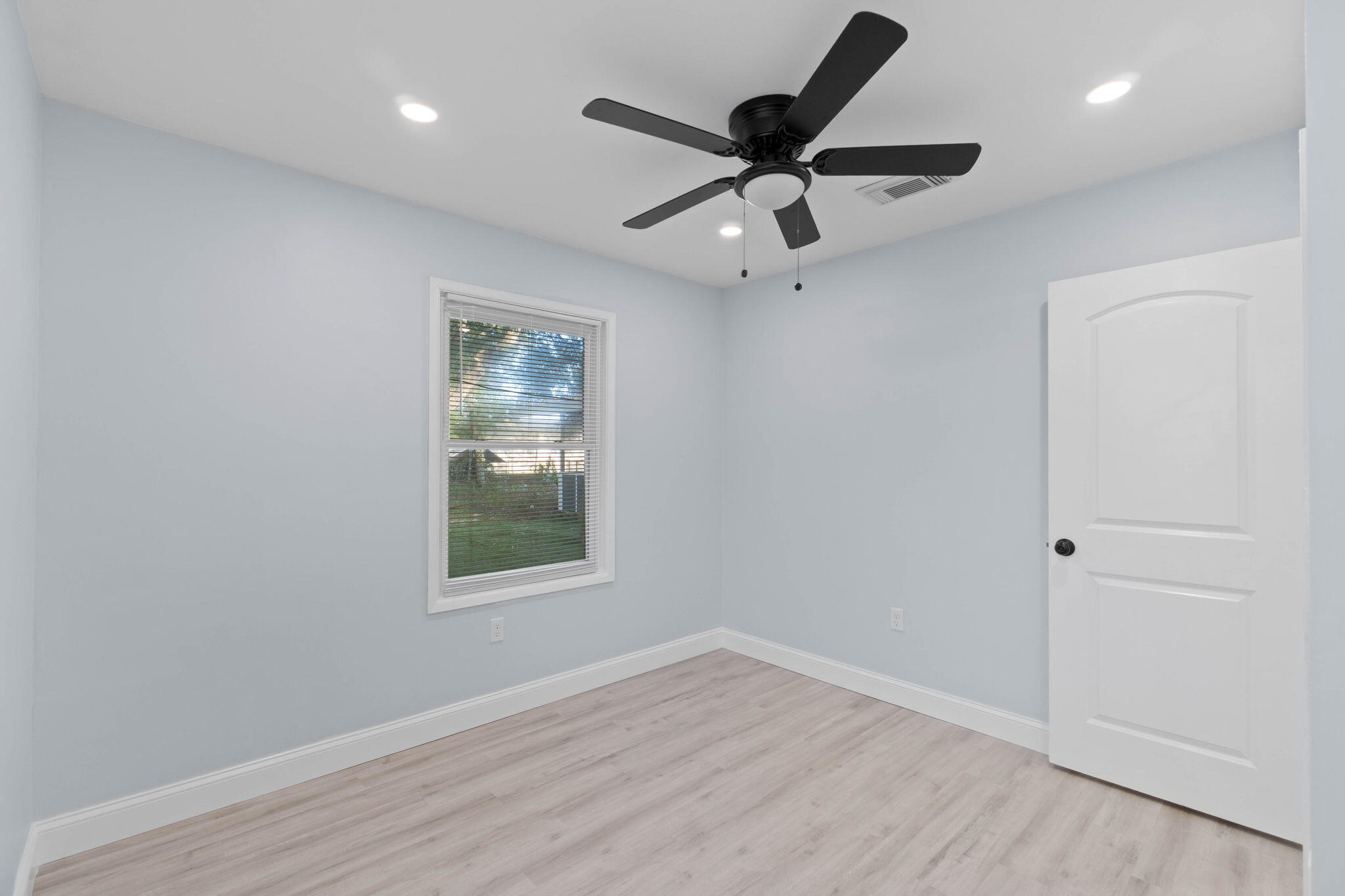 EGLIN HIGHWAY - Residential Lease