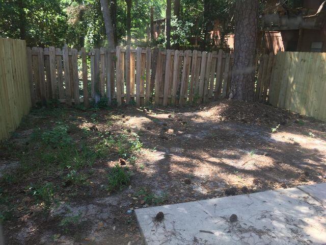 PINE SHADOWS T/H 1ST ADDN - Residential Lease