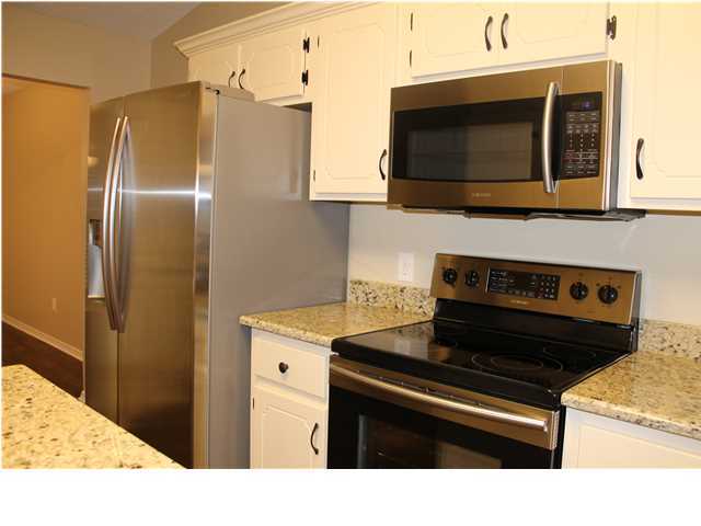 MOSSY OAKS - Residential Lease