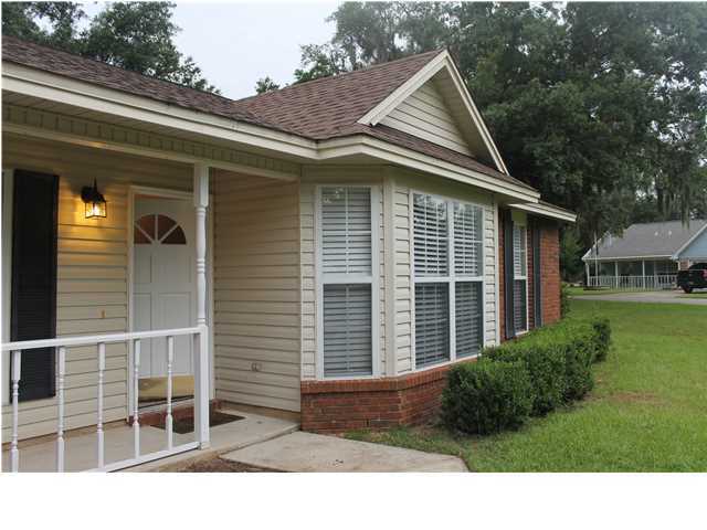 MOSSY OAKS - Residential Lease