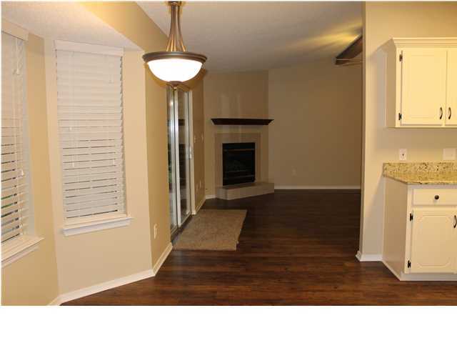 MOSSY OAKS - Residential Lease