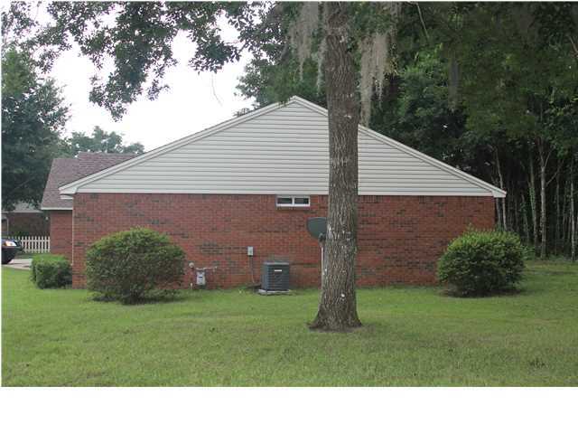 MOSSY OAKS - Residential Lease