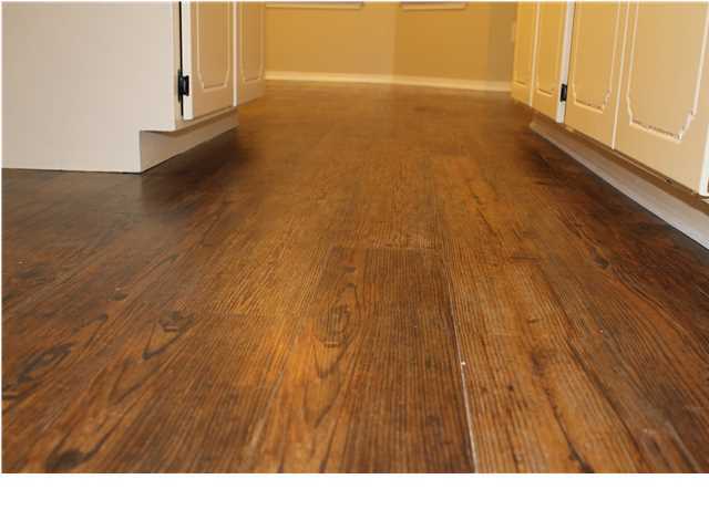 MOSSY OAKS - Residential Lease