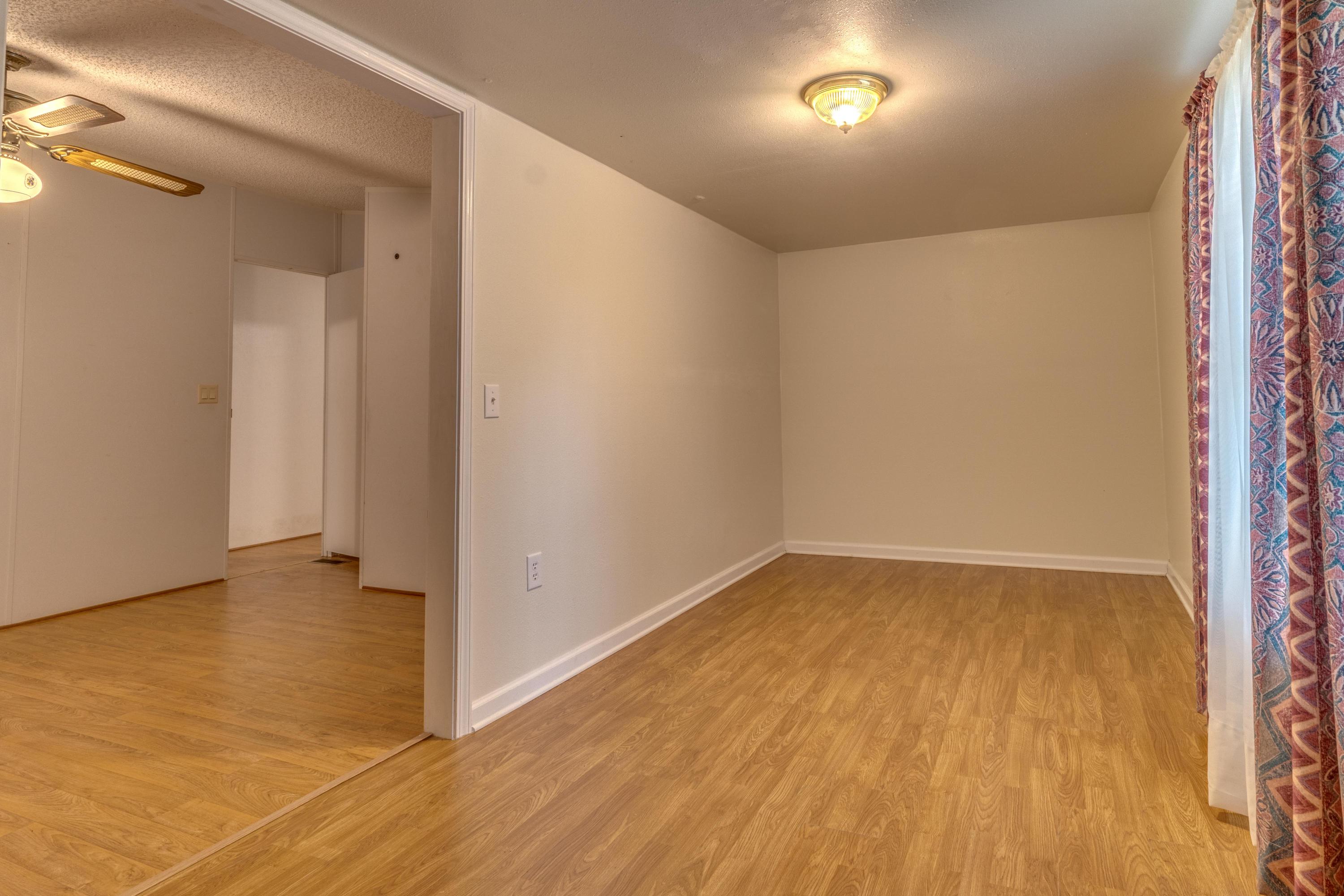 METES & BOUNDS - Residential Lease