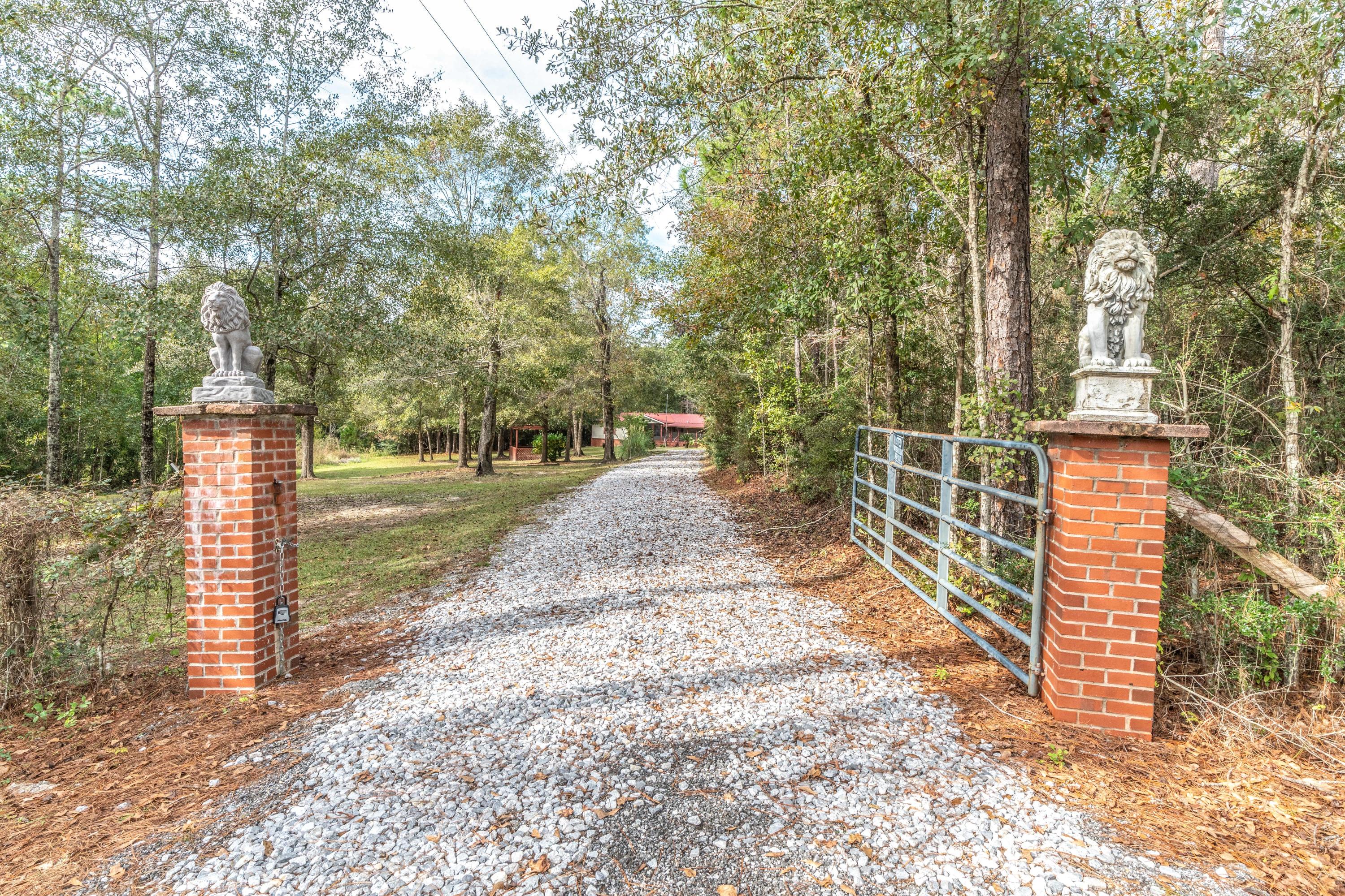 METES & BOUNDS - Residential Lease