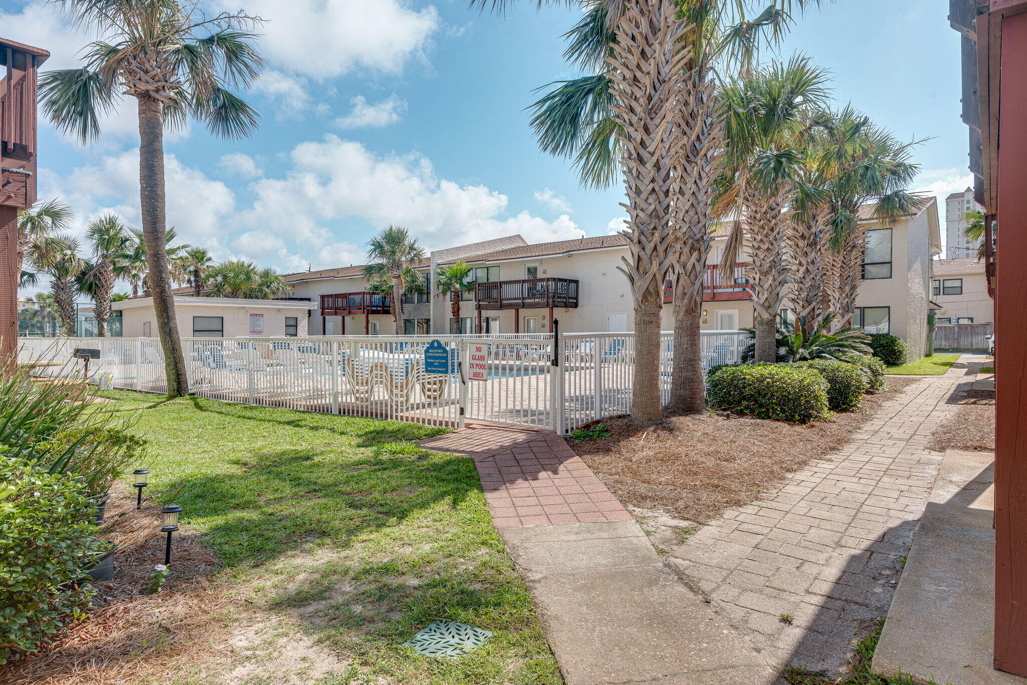 BEACHVIEW CONDOMINIUM - Residential