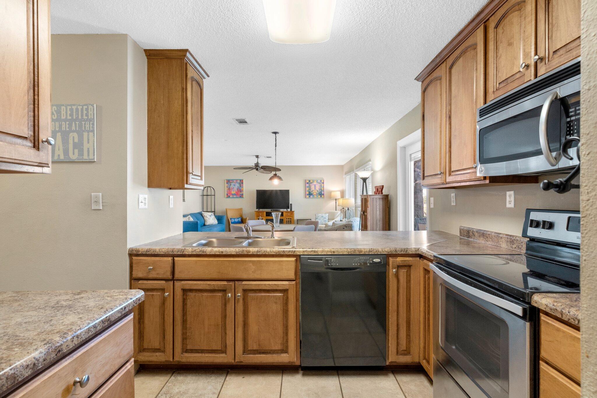 BEACHVIEW CONDOMINIUM - Residential