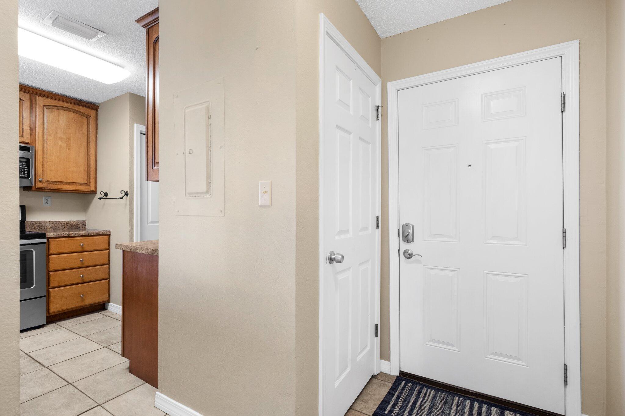 BEACHVIEW CONDOMINIUM - Residential