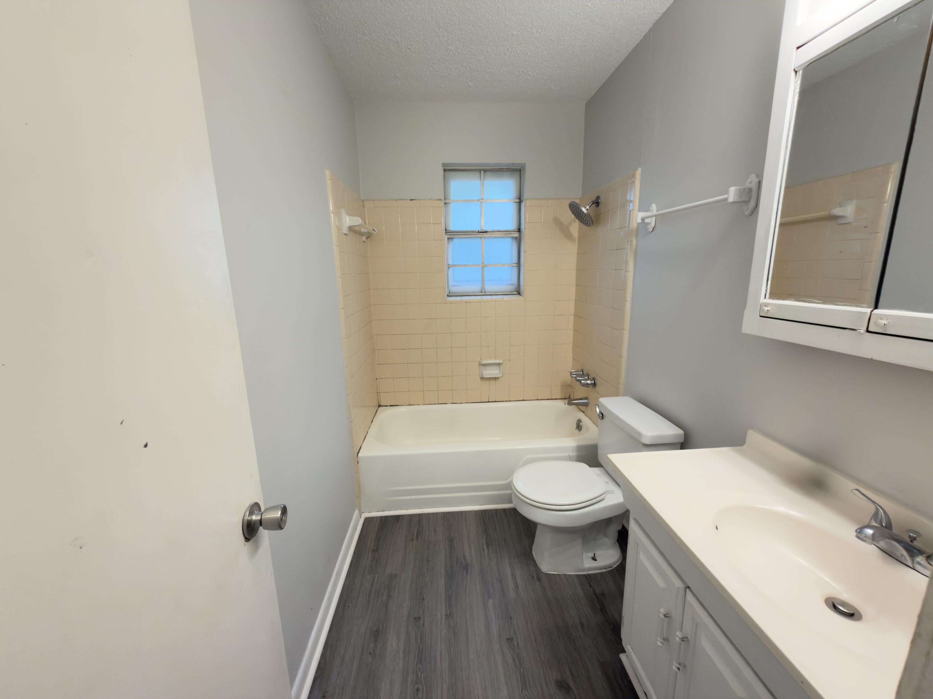 ADAMS POWELL EAST - Residential