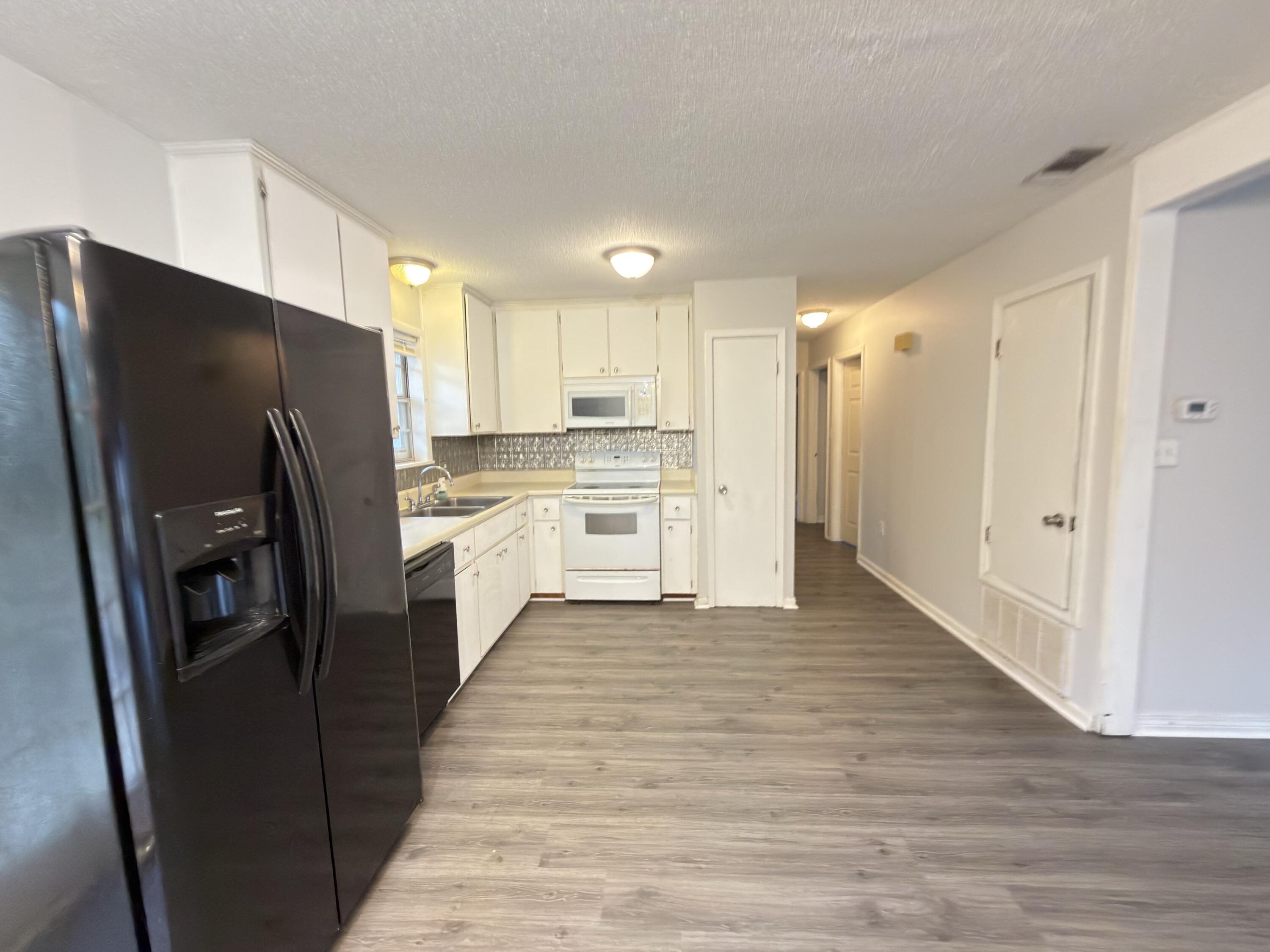 ADAMS POWELL EAST - Residential