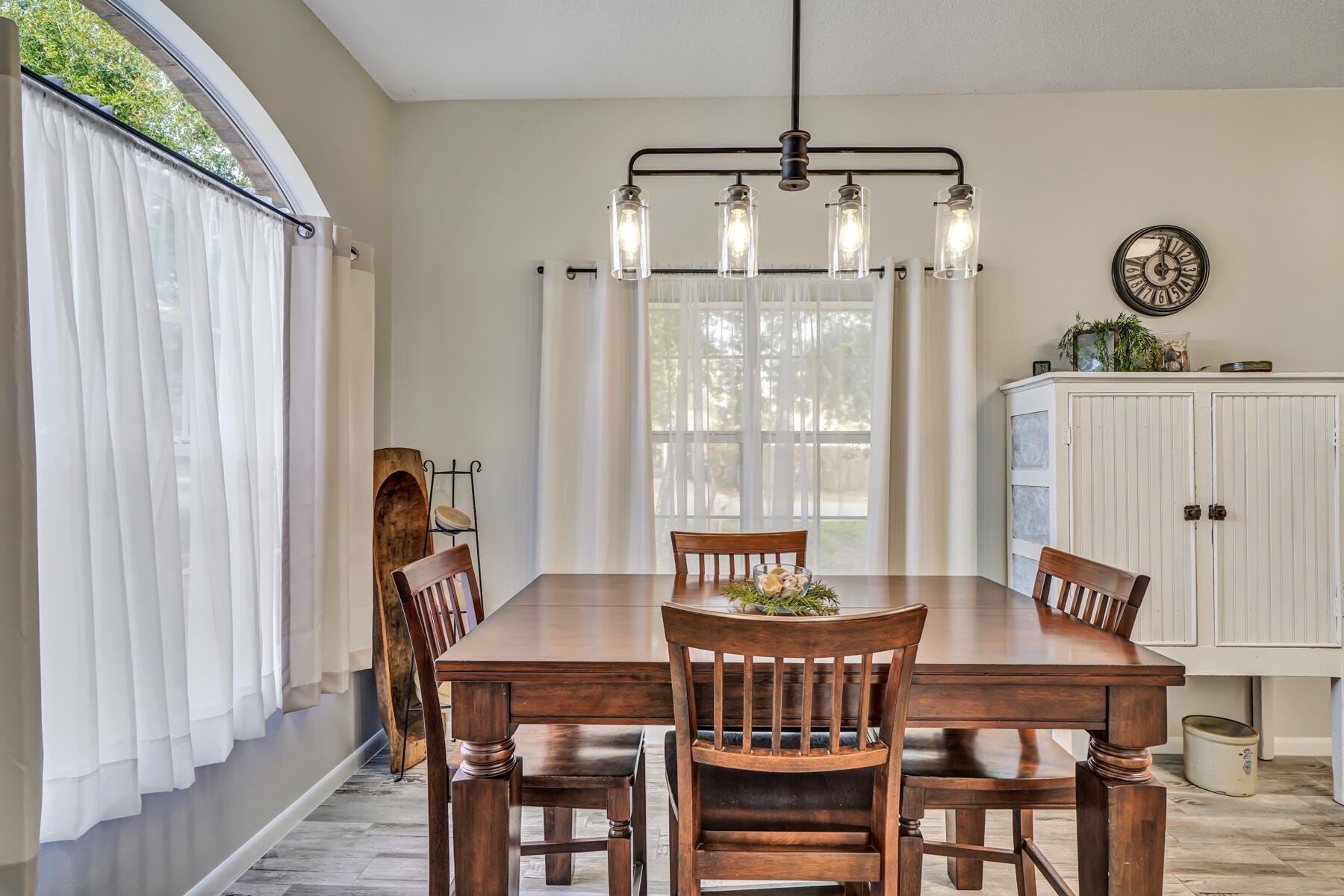 VALPARAISO PINECREST 6 - Residential